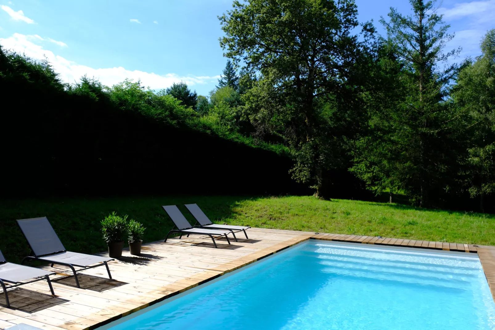 La grange des mille étoiles-Pool