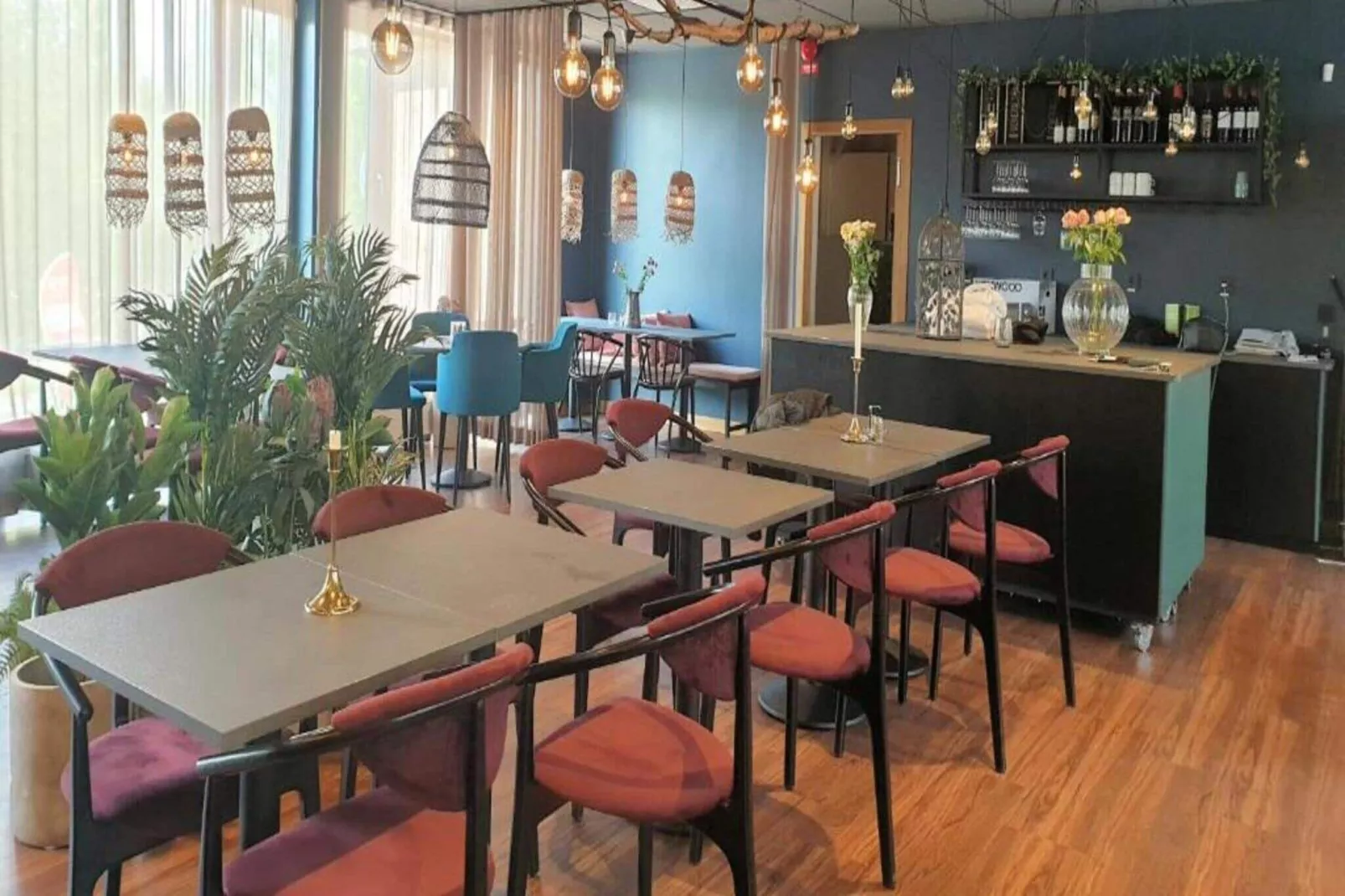 Lovely room with a free breakfast-Indoor