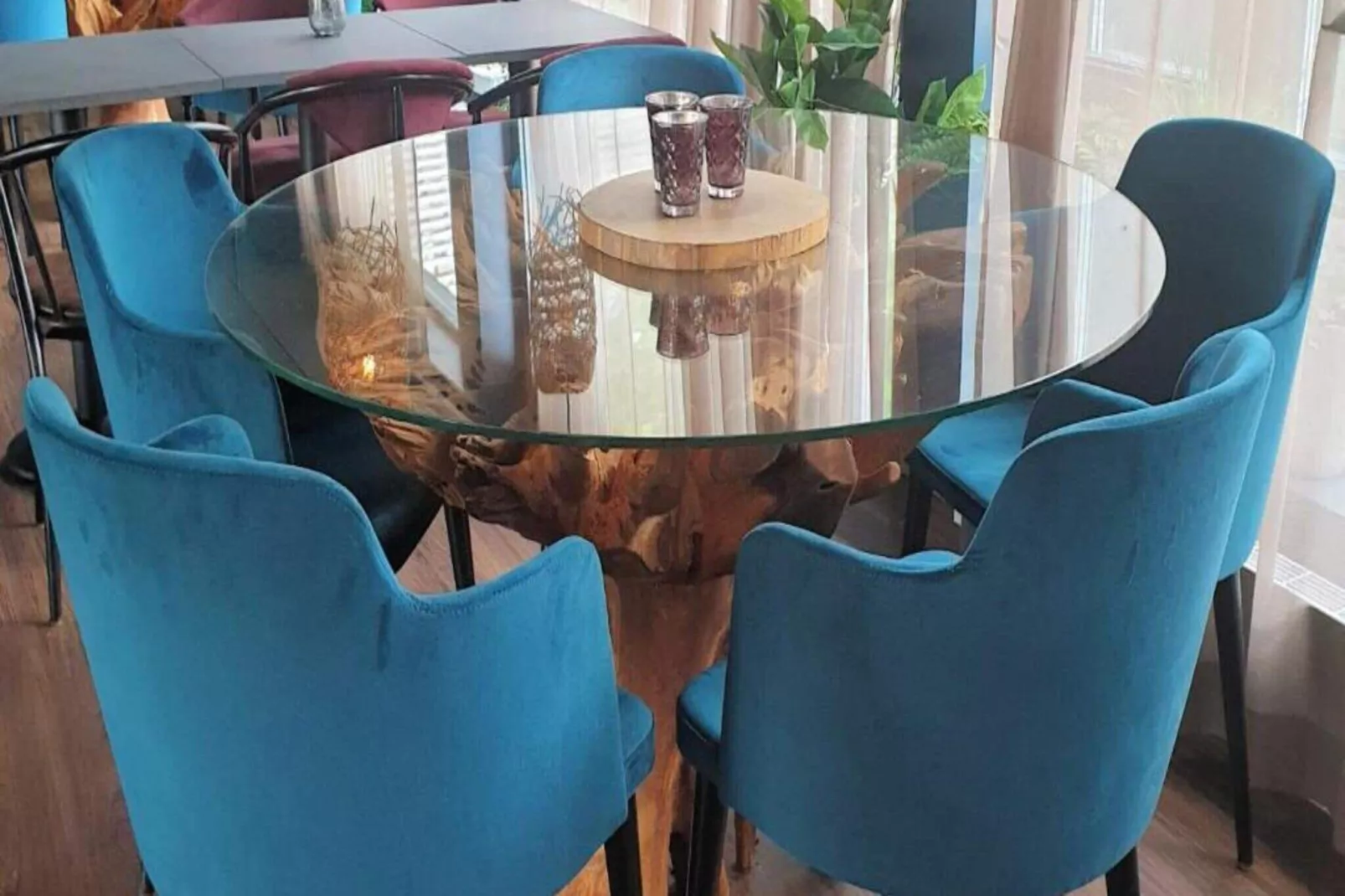 Inviting hotel room with free breakfast-Indoor