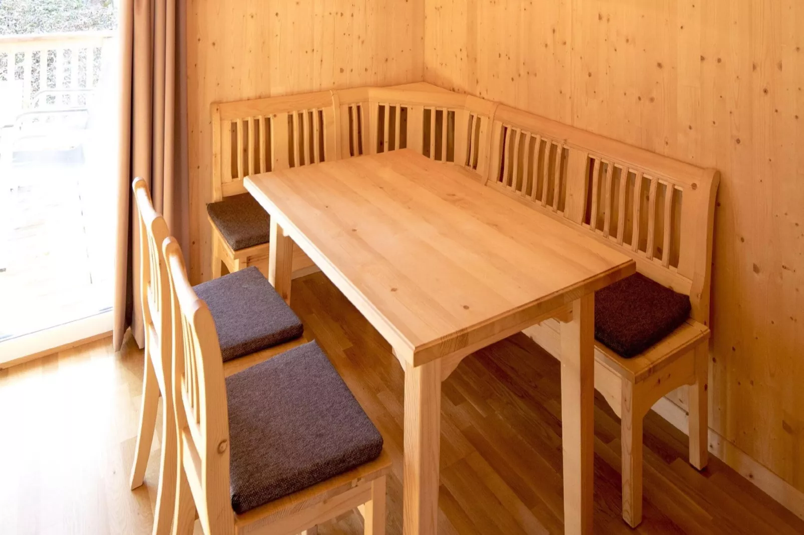 Kreischberg Chalets 9-Esszimmer