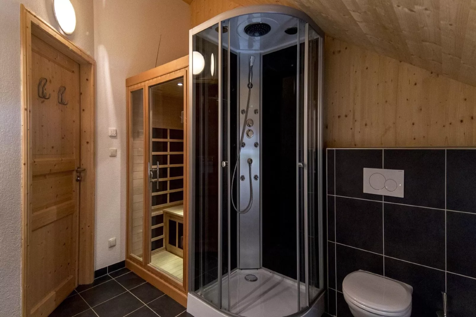 Kreischberg Chalets 9-Badezimmer