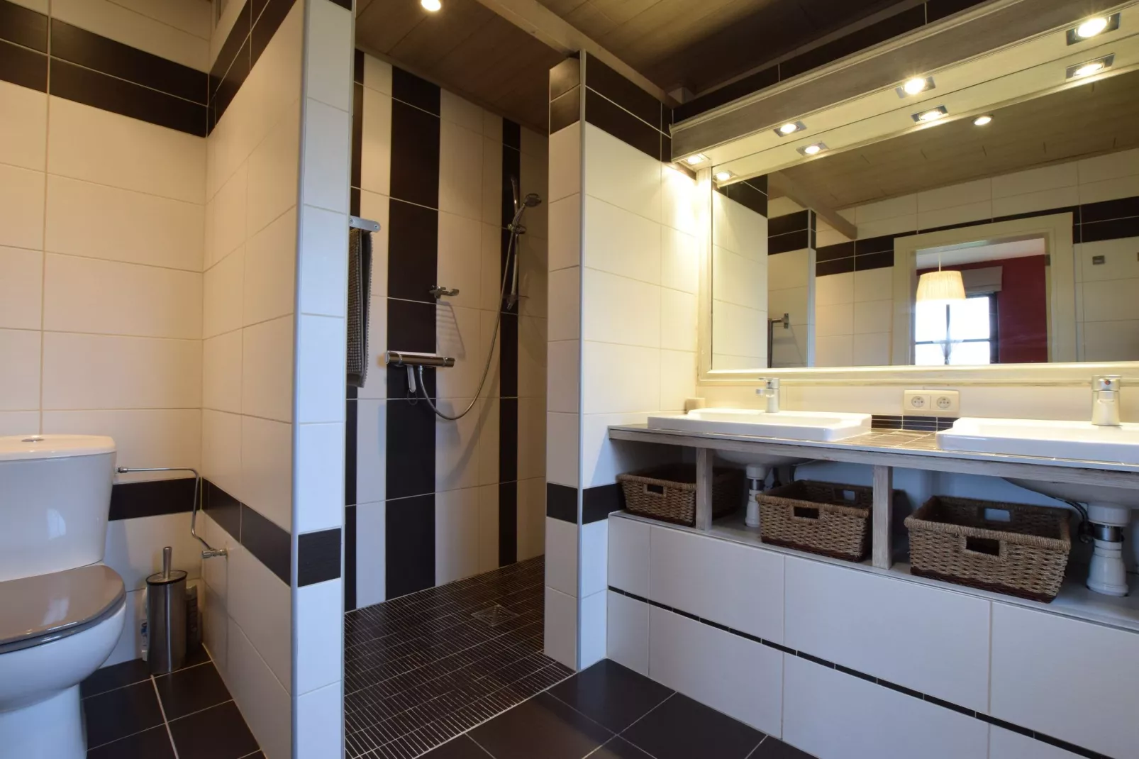 Le Gîte des Grands Prés-Bathroom