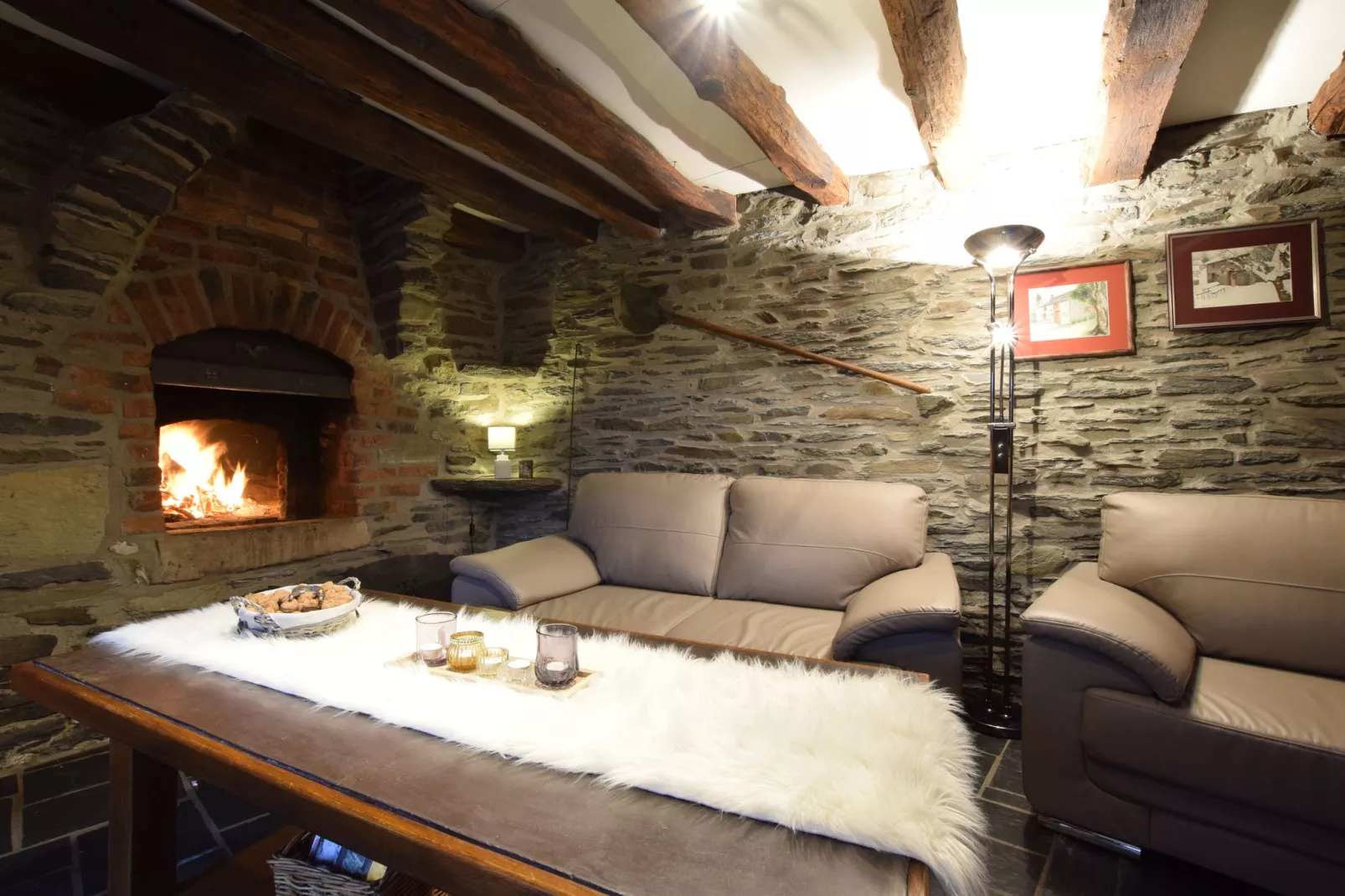 Le Mairlou-Living room
