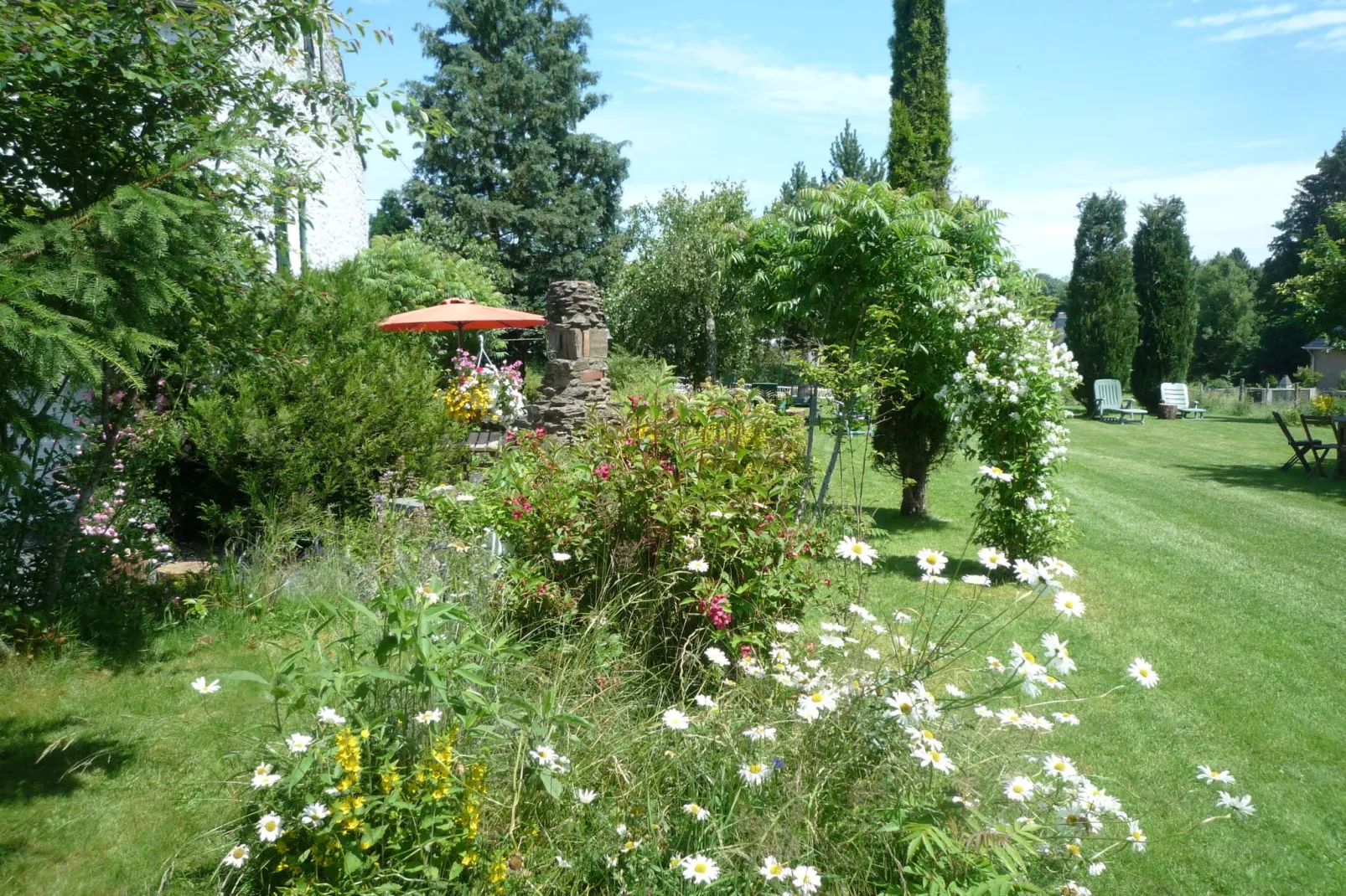 Le Domaine des Arts-Jardin d'été