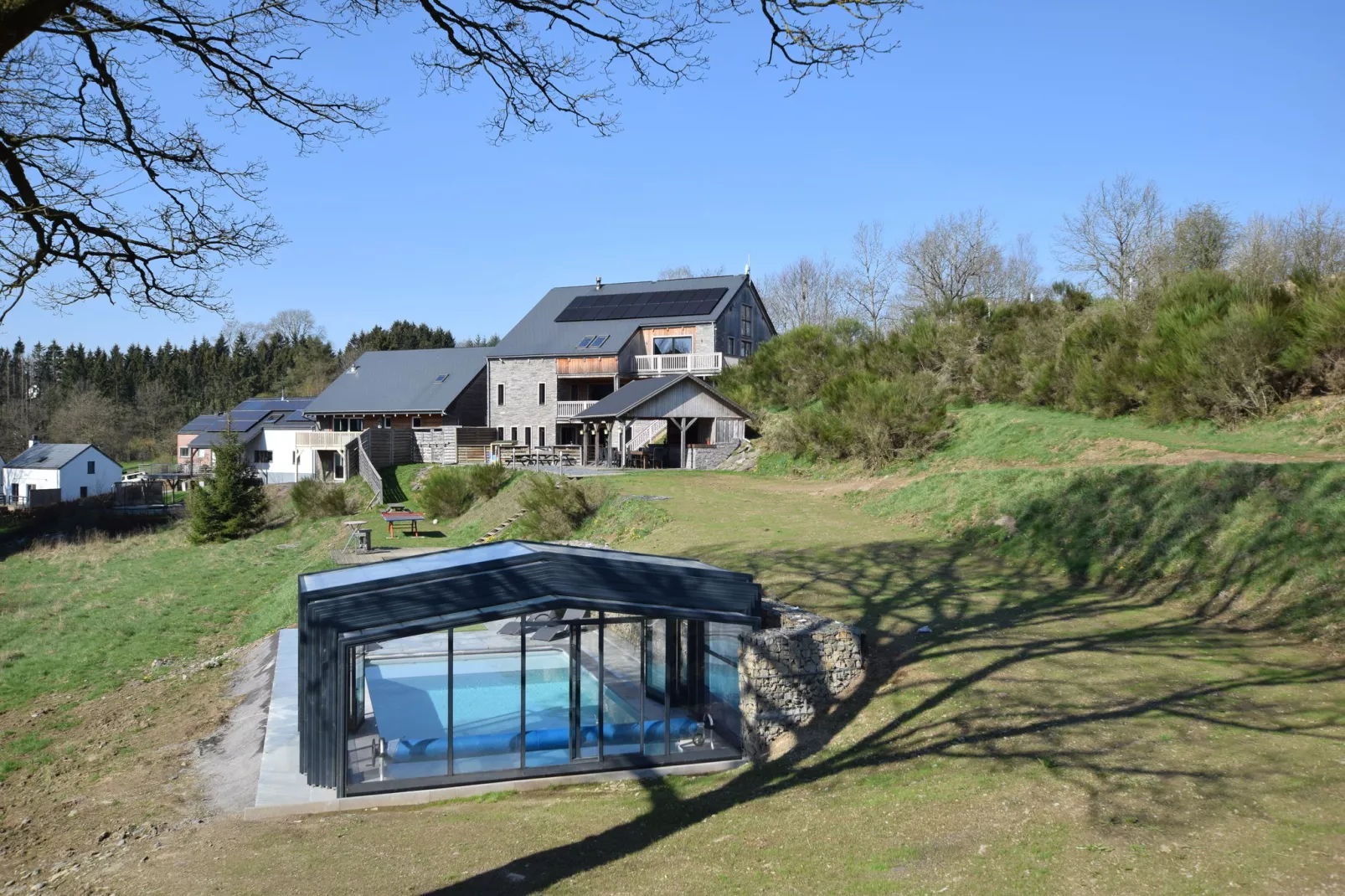 Le Lodge à 8 Brins-Extérieur été