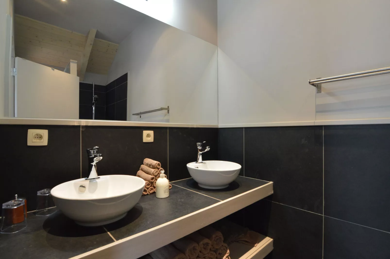 Le Lodge à 8 Brins-Salle de bain