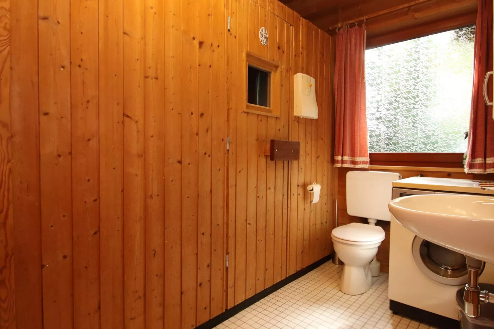 Ferienhaus Svenja Wiefelstede-Lehe-Bathroom