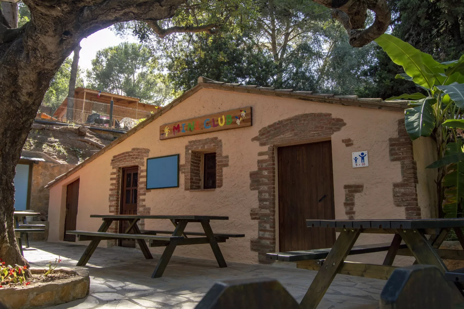Torre del Sol Tent Pagan-Park facilities