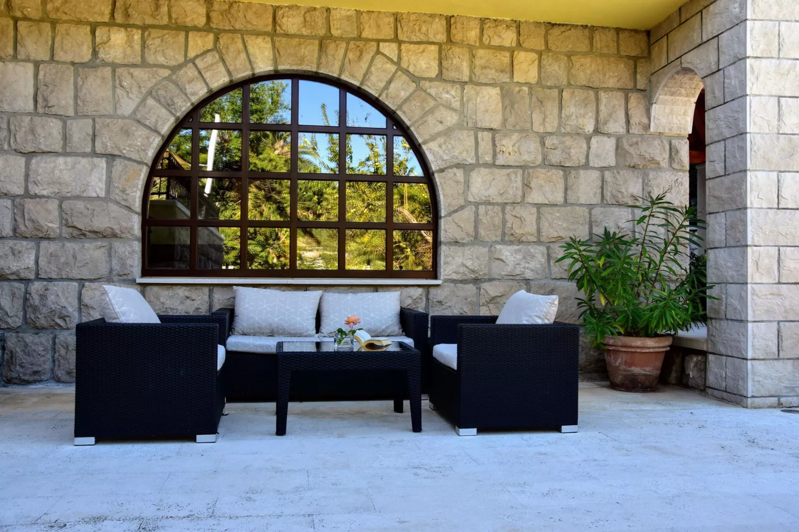 Villa Franica-Terrace balcony