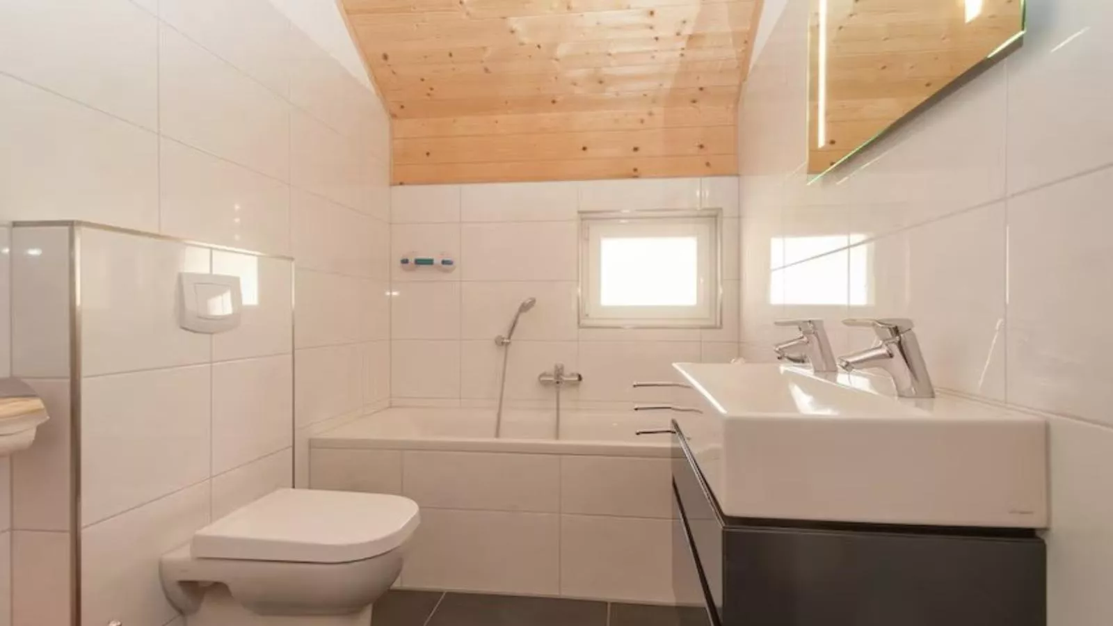 Chalet am Sonnenpiste-Bathroom