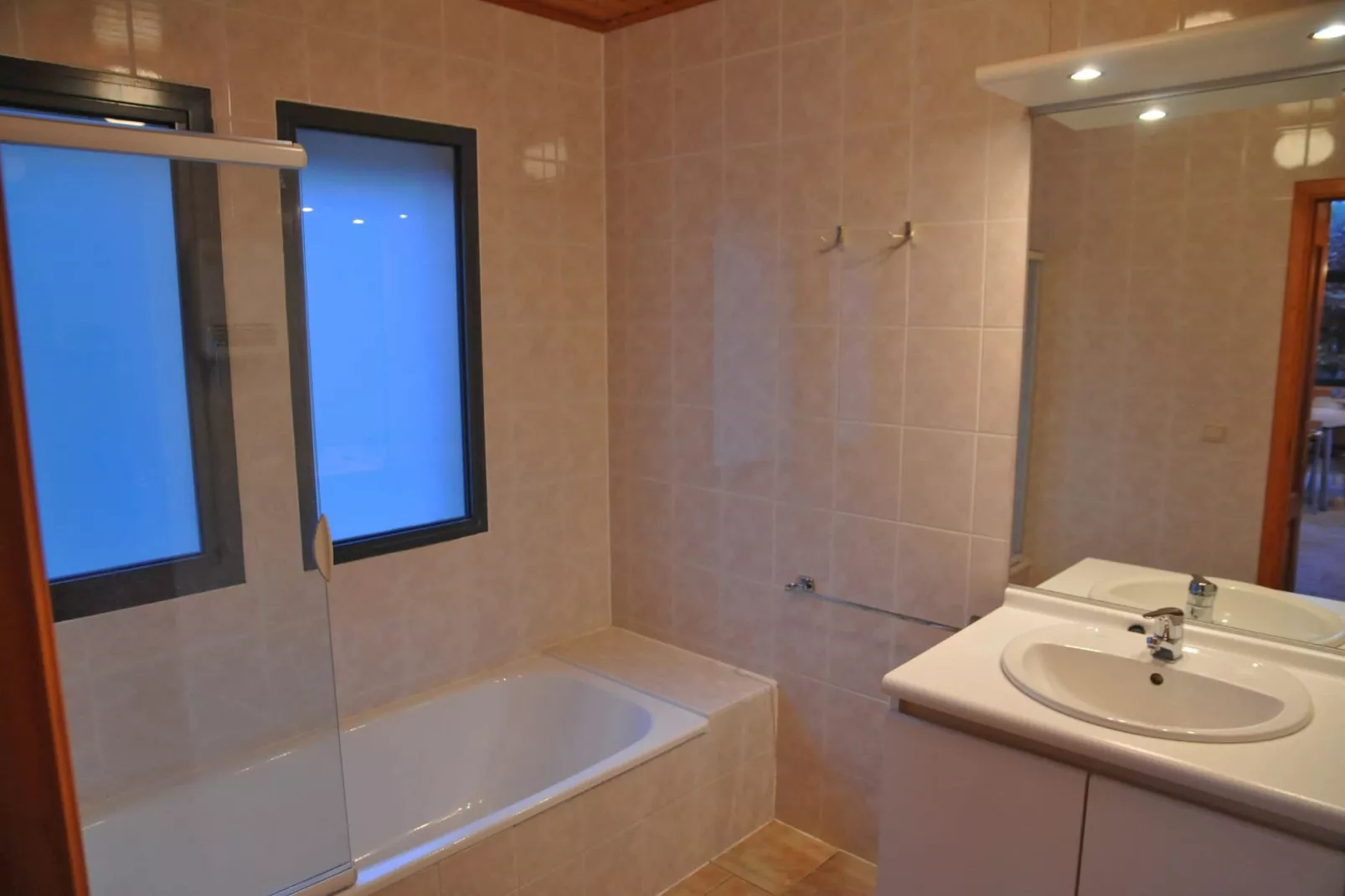 Jardin de l'Ourthe 22-Bathroom