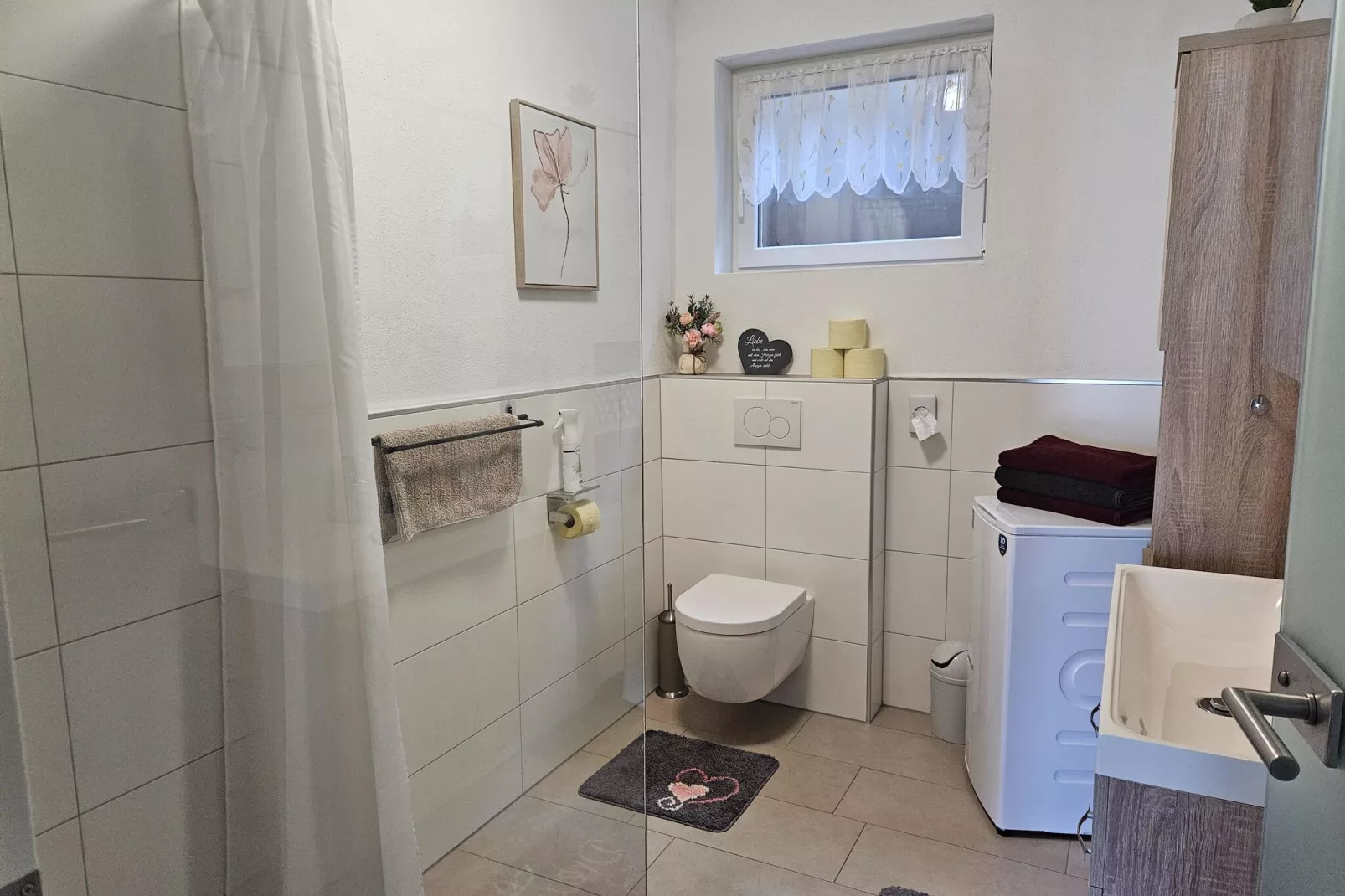 Alpblick Apart-Bathroom