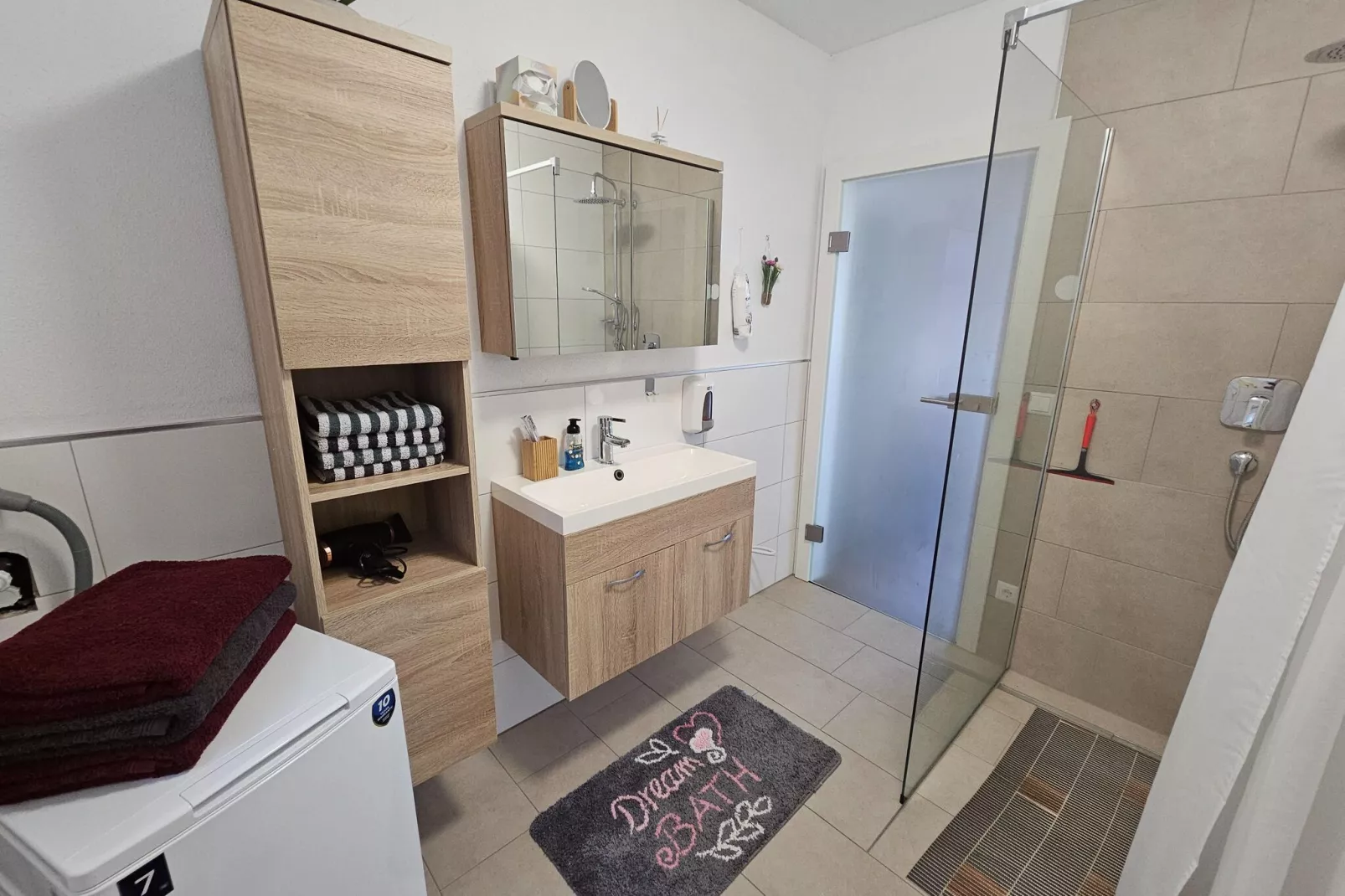 Alpblick Apart-Bathroom