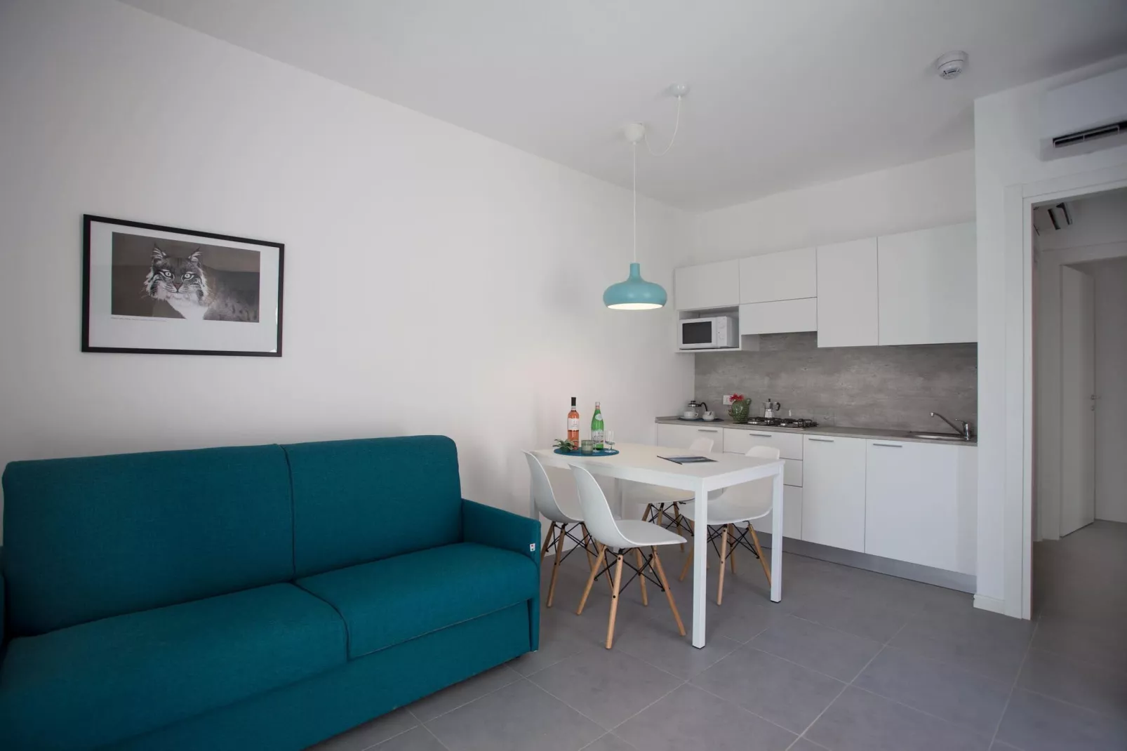 Sisan Family Resort Cisano di Bardolino - App 6 pax-Living room