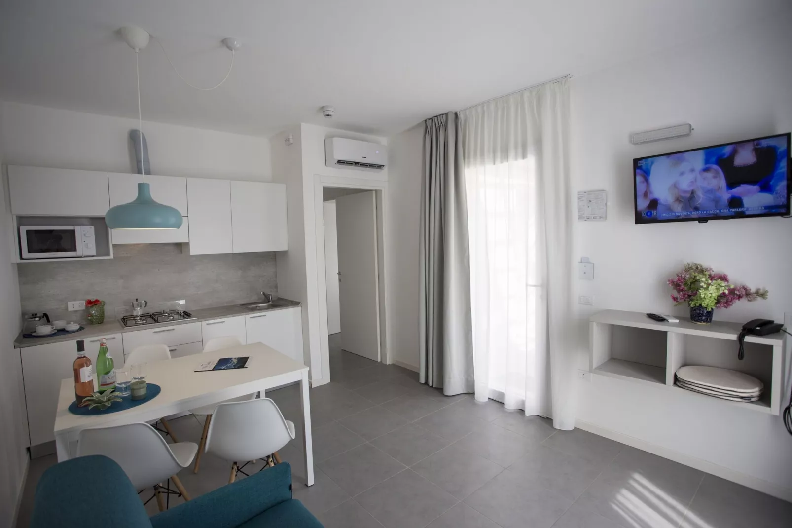 Sisan Family Resort Cisano di Bardolino - App 6 pax-Kitchen