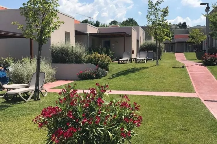 Sisan Family Resort Cisano di Bardolino - App 6 pax-Gardens summer
