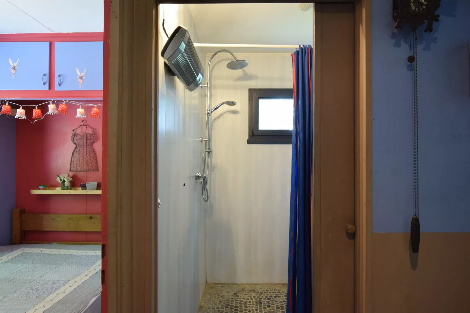 Flons et Roulotte-Bathroom