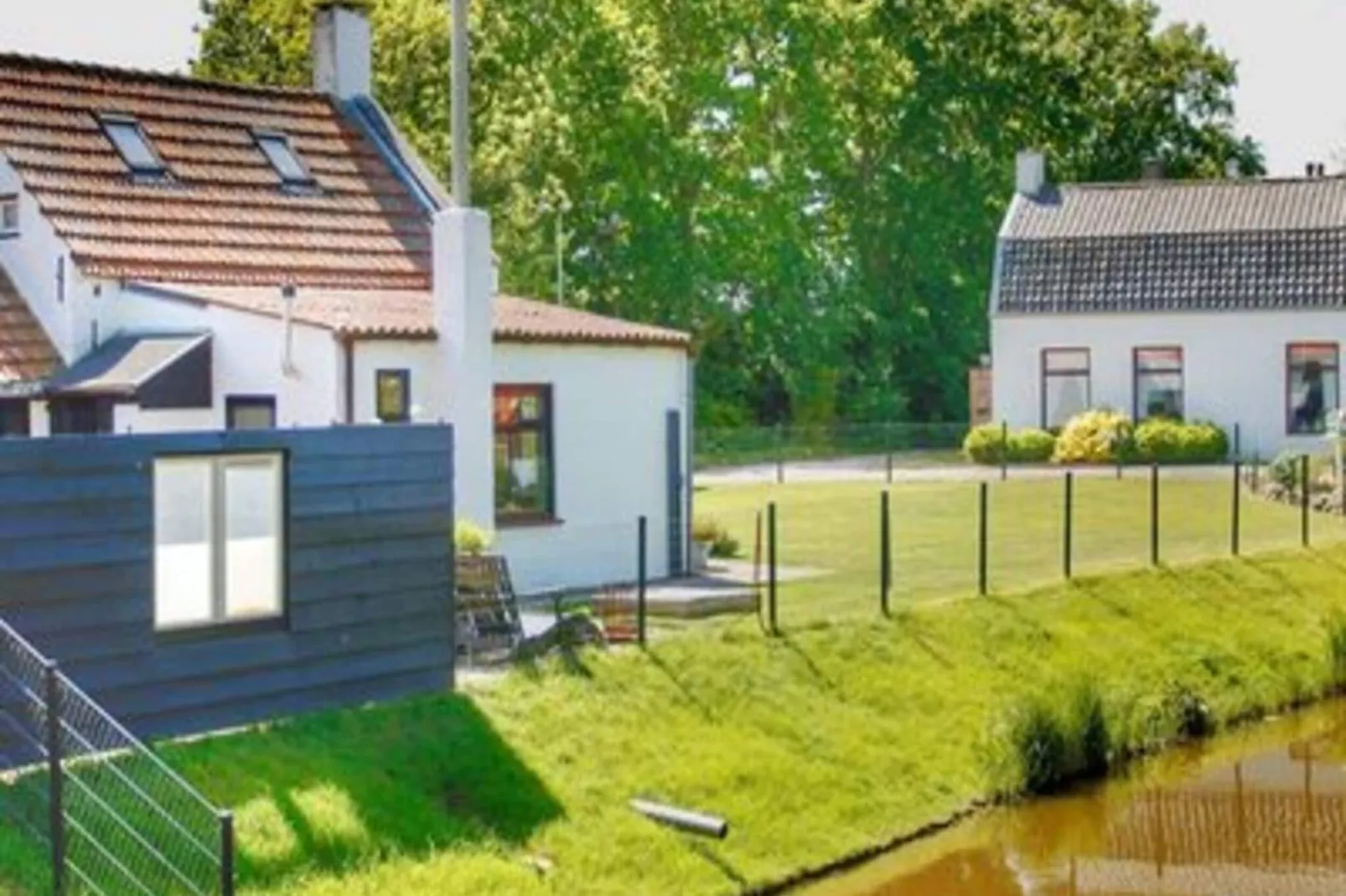 Tragel 37 Schoondijke-Jardin d'été