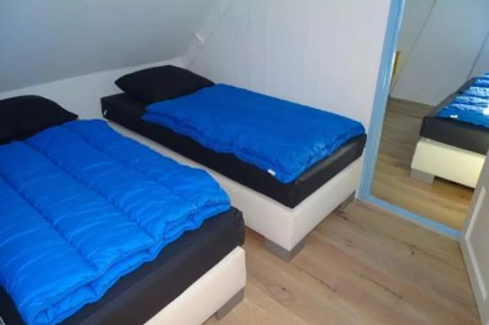 Tragel 37 Schoondijke-Chambre
