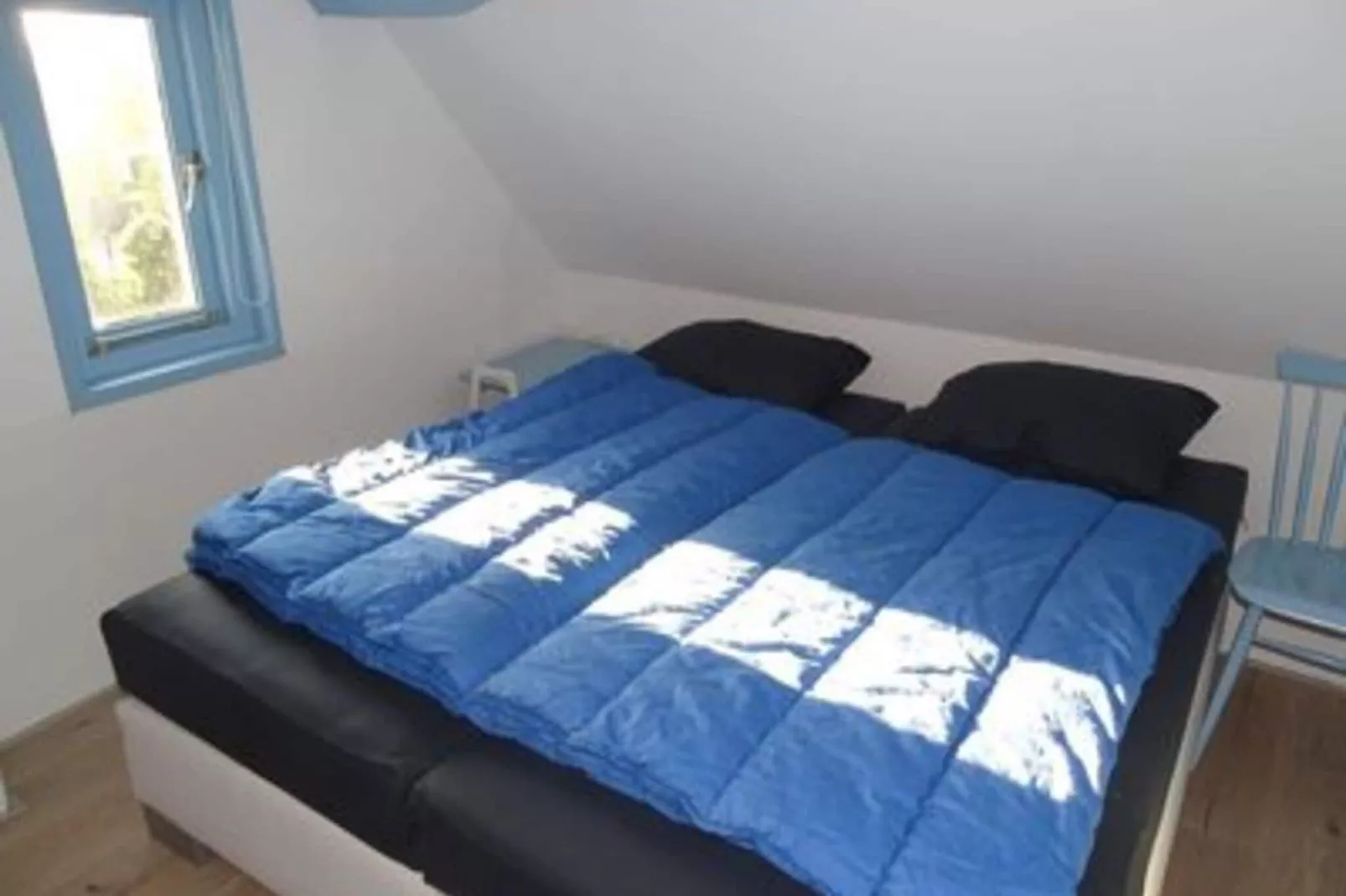 Tragel 37 Schoondijke-Chambre
