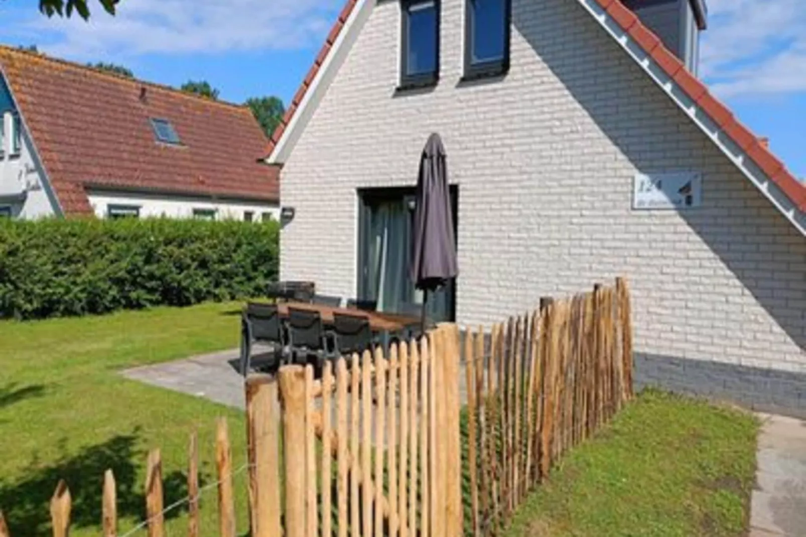 Schoneveld 124 Zeemeeuw Breskens-Terrace balcony