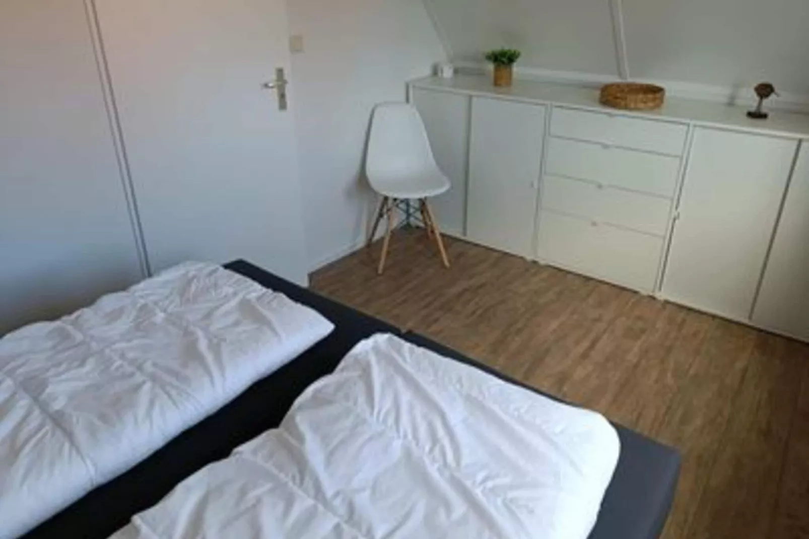 Schoneveld 124 Zeemeeuw Breskens-Bedroom