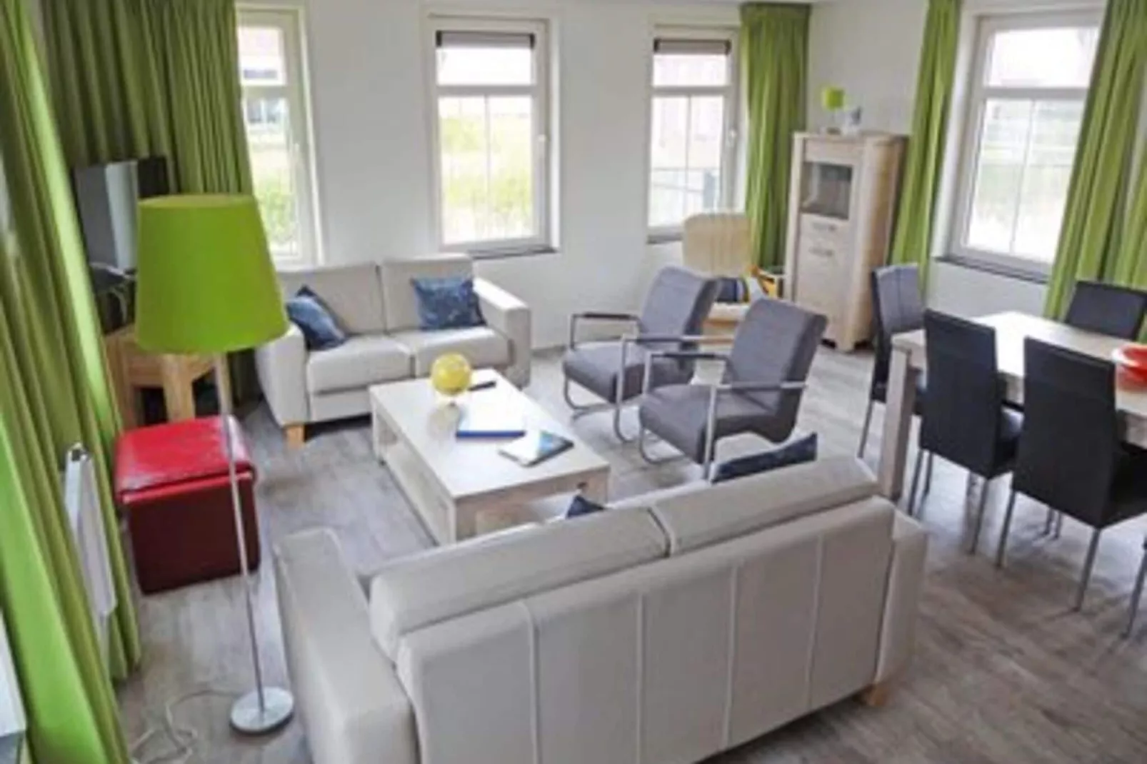 Landgoed de Lente 34 Krokus Breskens-Living room