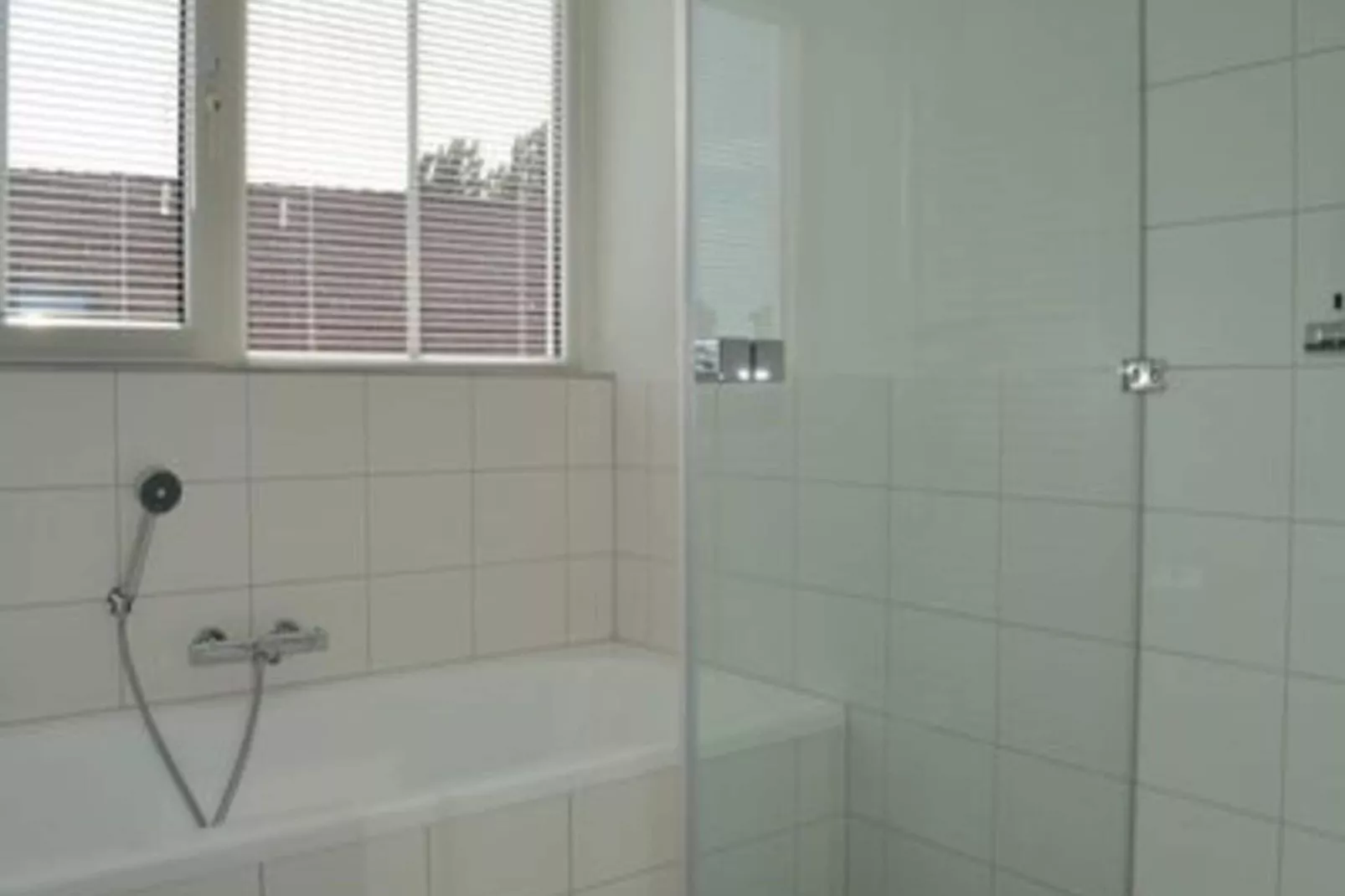 Landgoed de Lente 34 Krokus Breskens-Bathroom