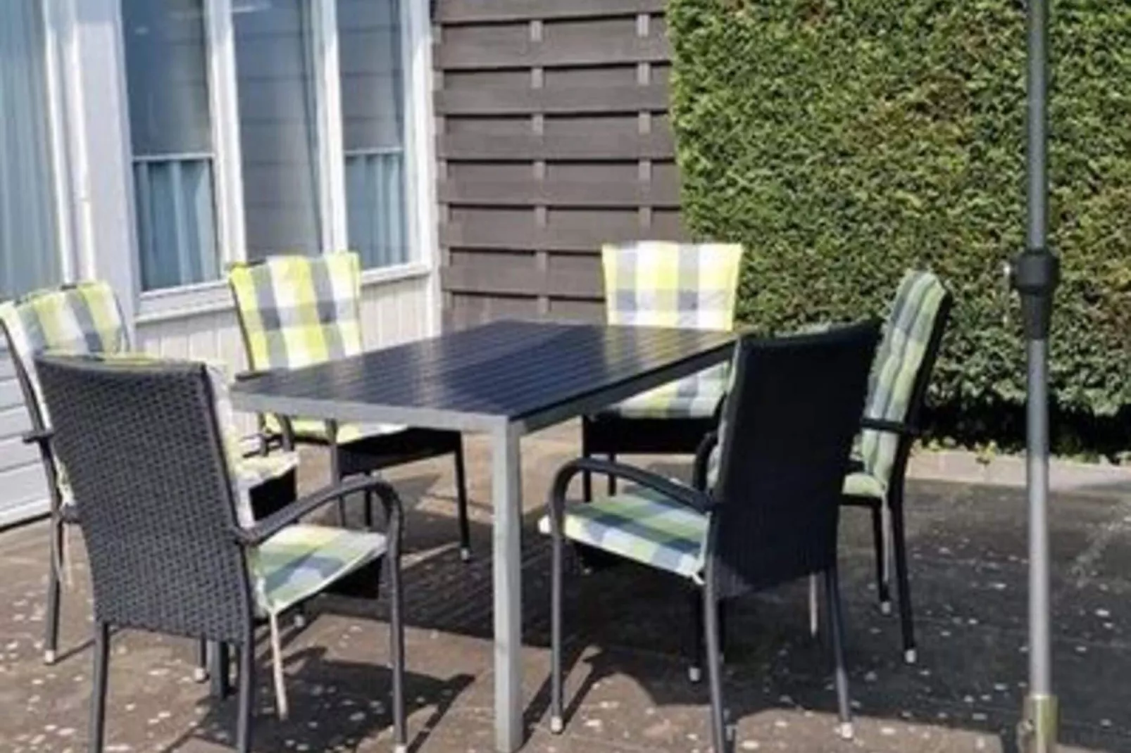 Schoneveld 157 Duinroos Breskens-Terrace balcony