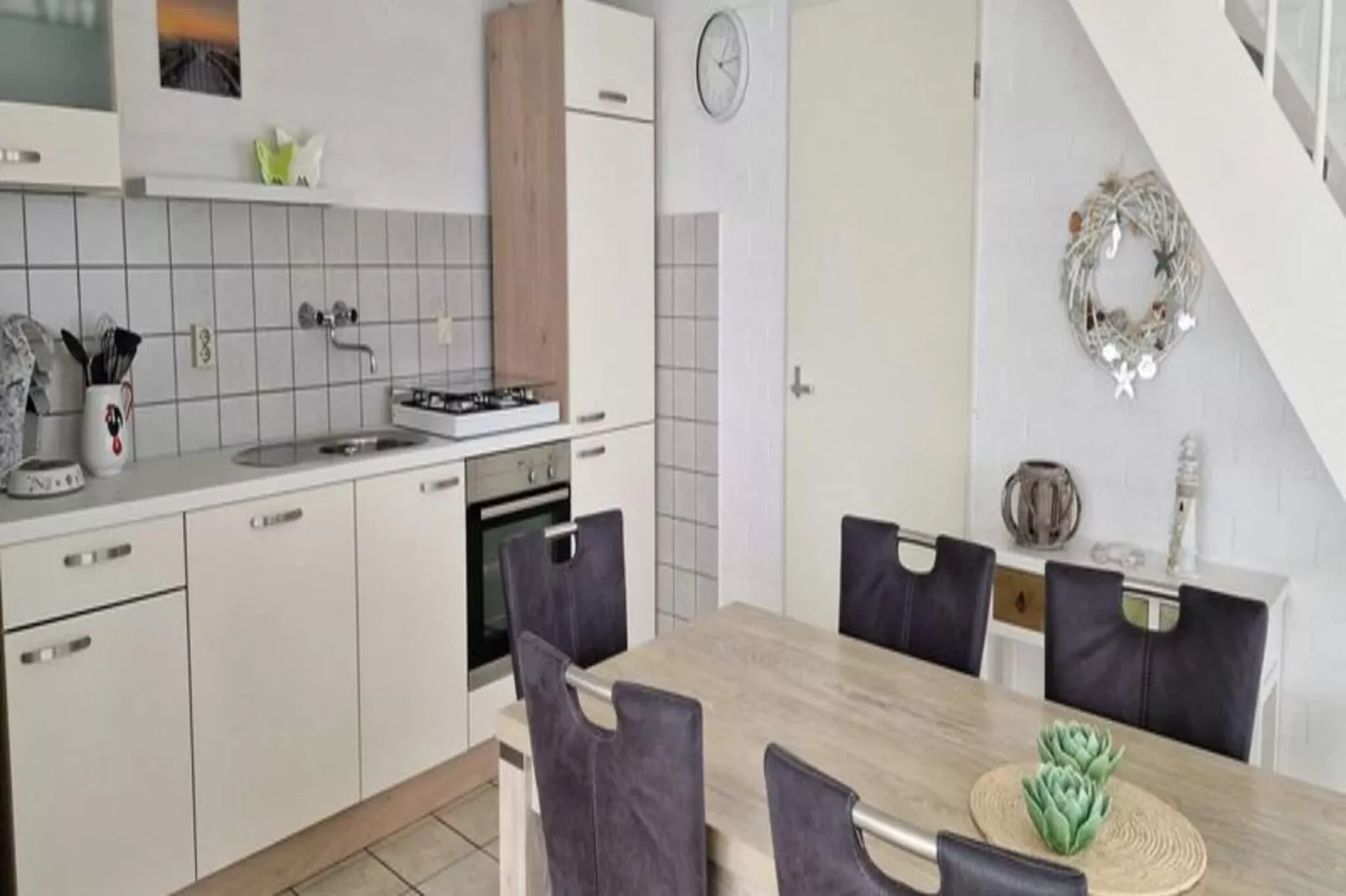Schoneveld 157 Duinroos Breskens-Kitchen