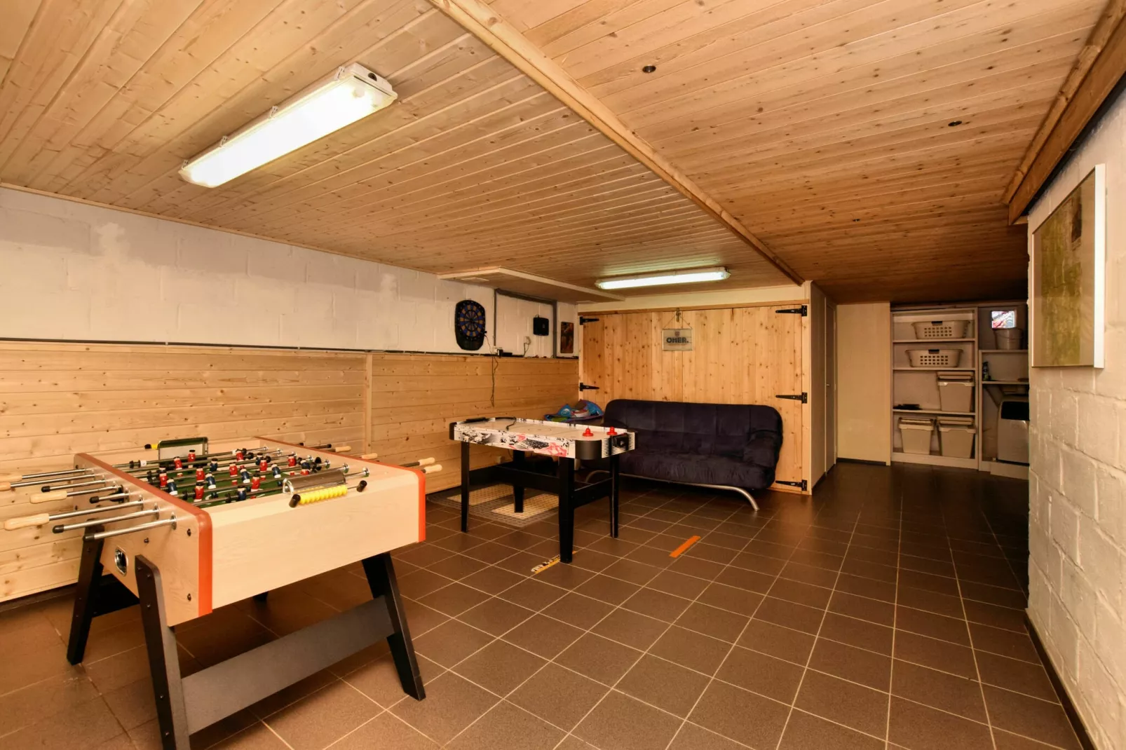 Filly-Recreation room