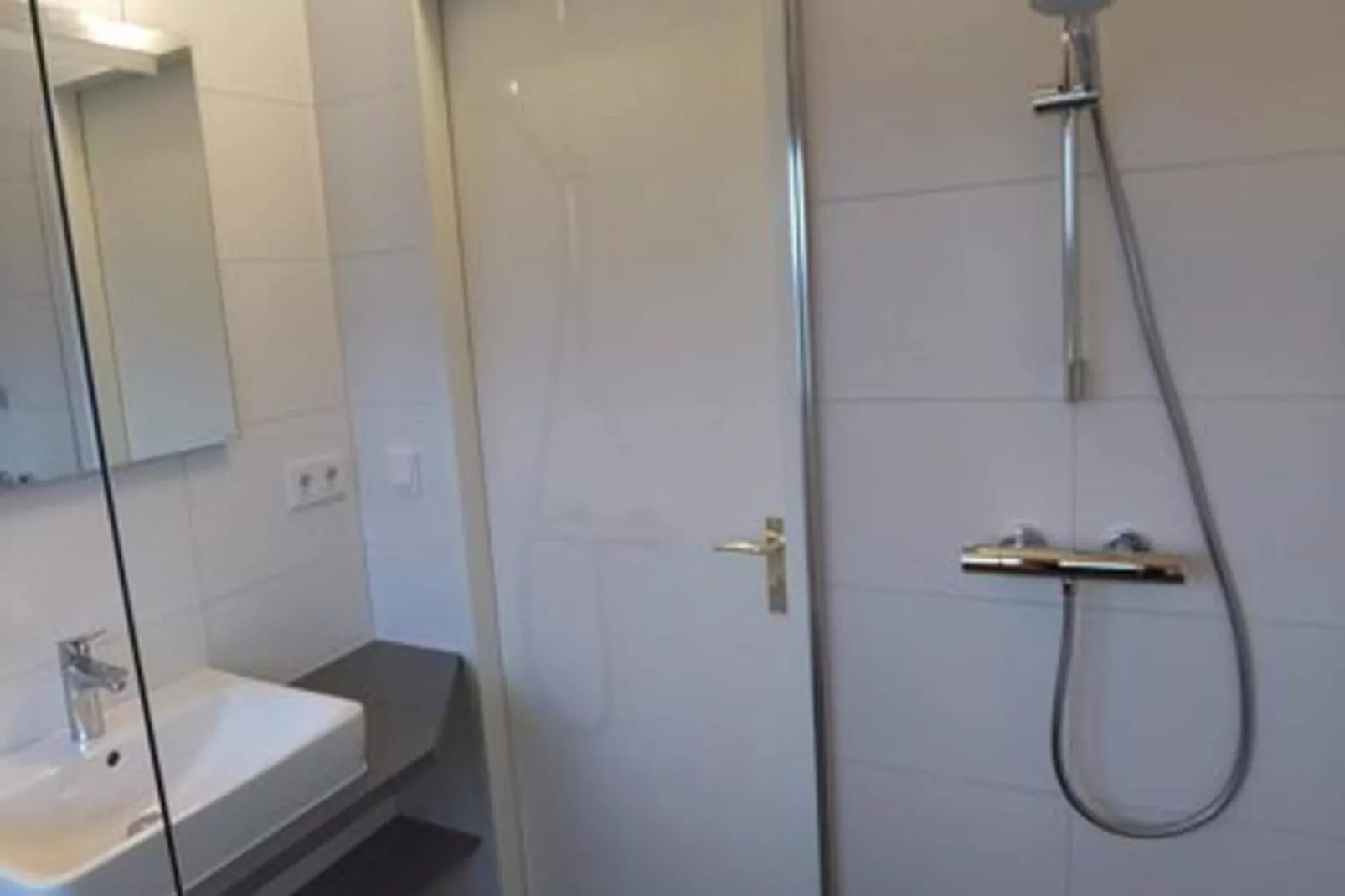 Scheldeveste 159 Zwin Breskens-Bathroom