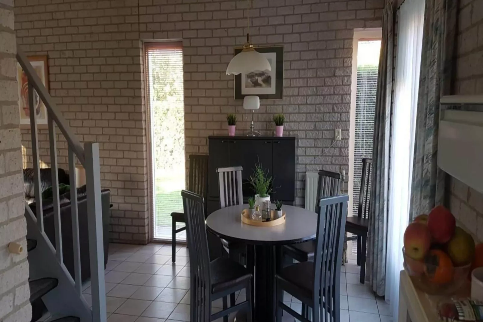 Schoneveld 353 Strandparel Breskens-Dining room