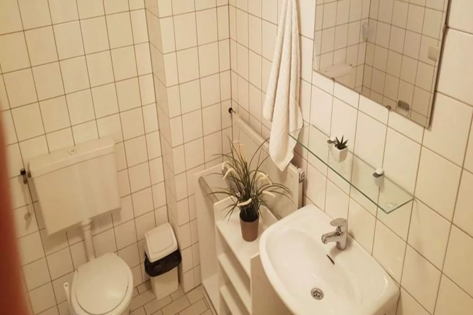 Schoneveld 353 Strandparel Breskens-Bathroom