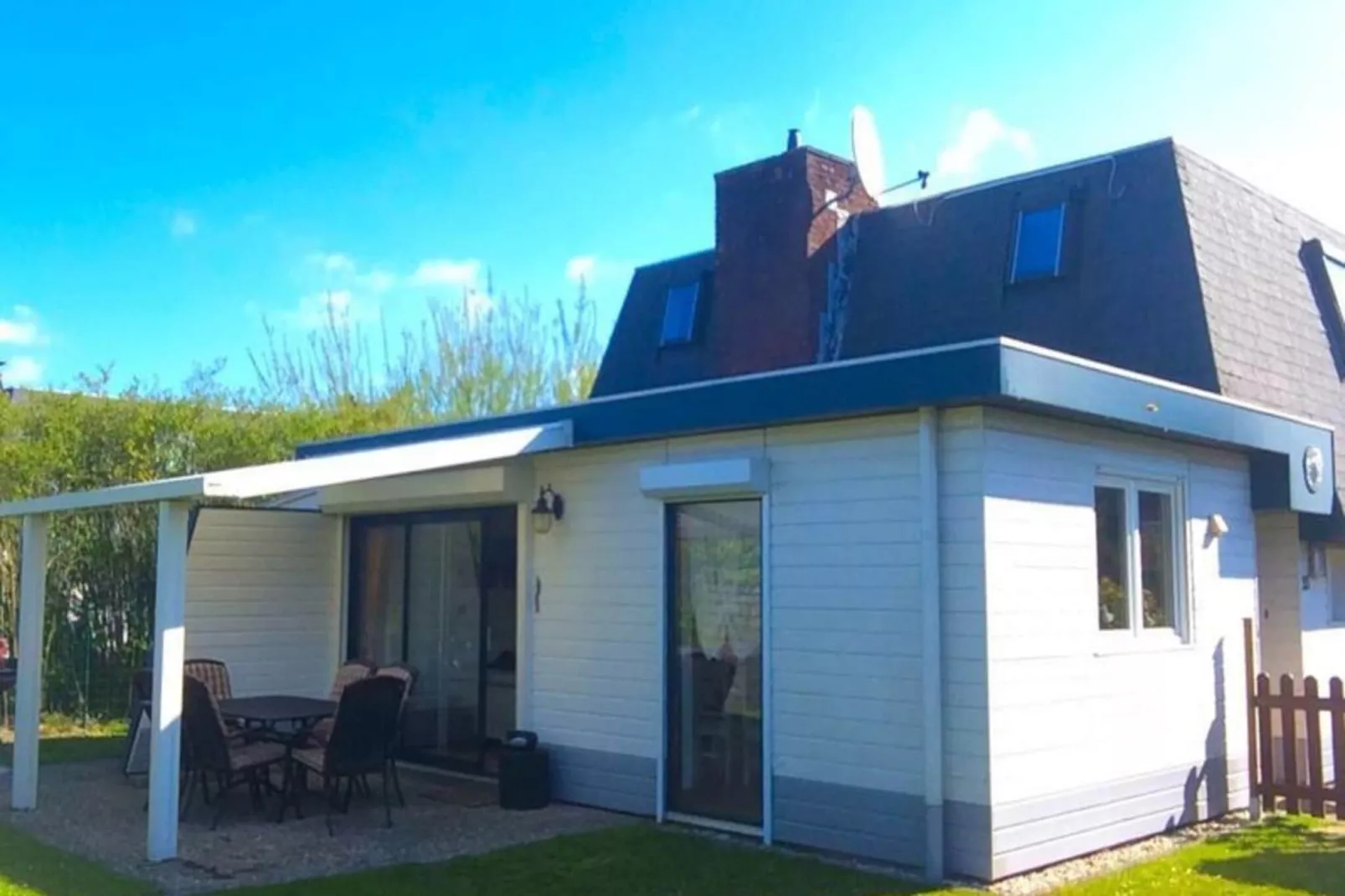 Schoneveld 35 Zeester Breskens-Exterior summer