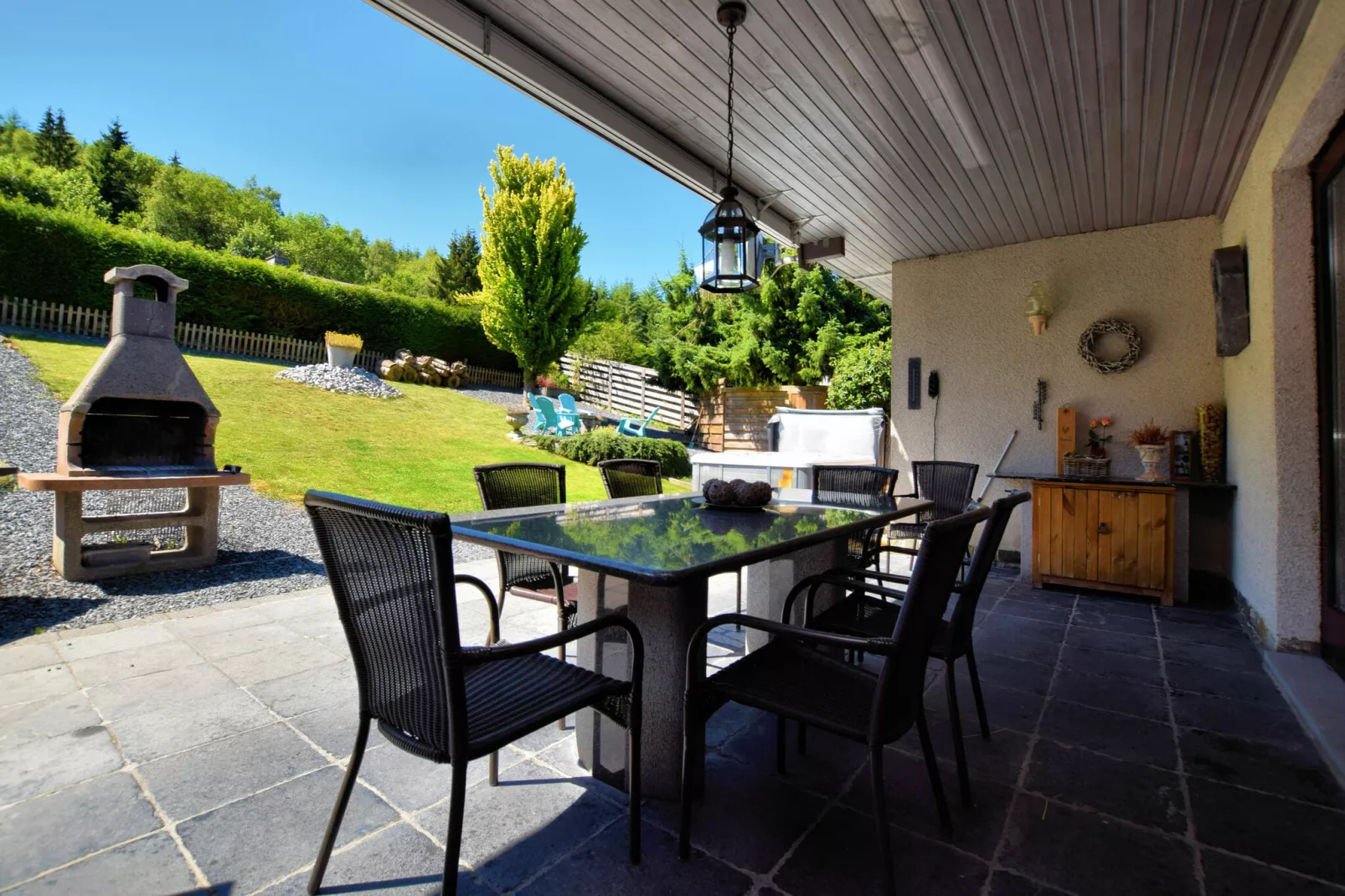 Filly-Terrace balcony