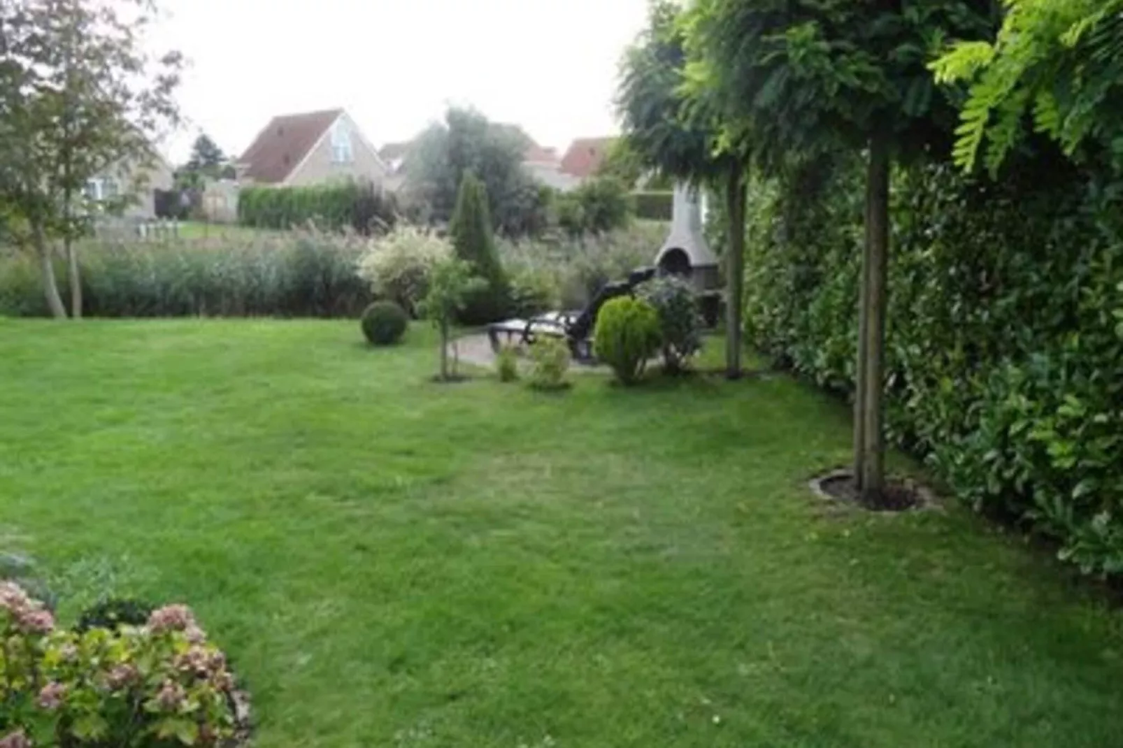 Scheldeveste 161 ZwinBreskens-Gardens summer