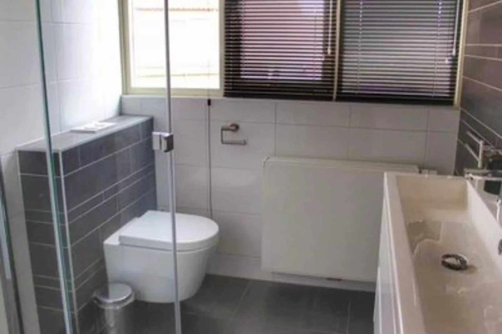 Scheldeveste 163 Zwin Breskens-Bathroom