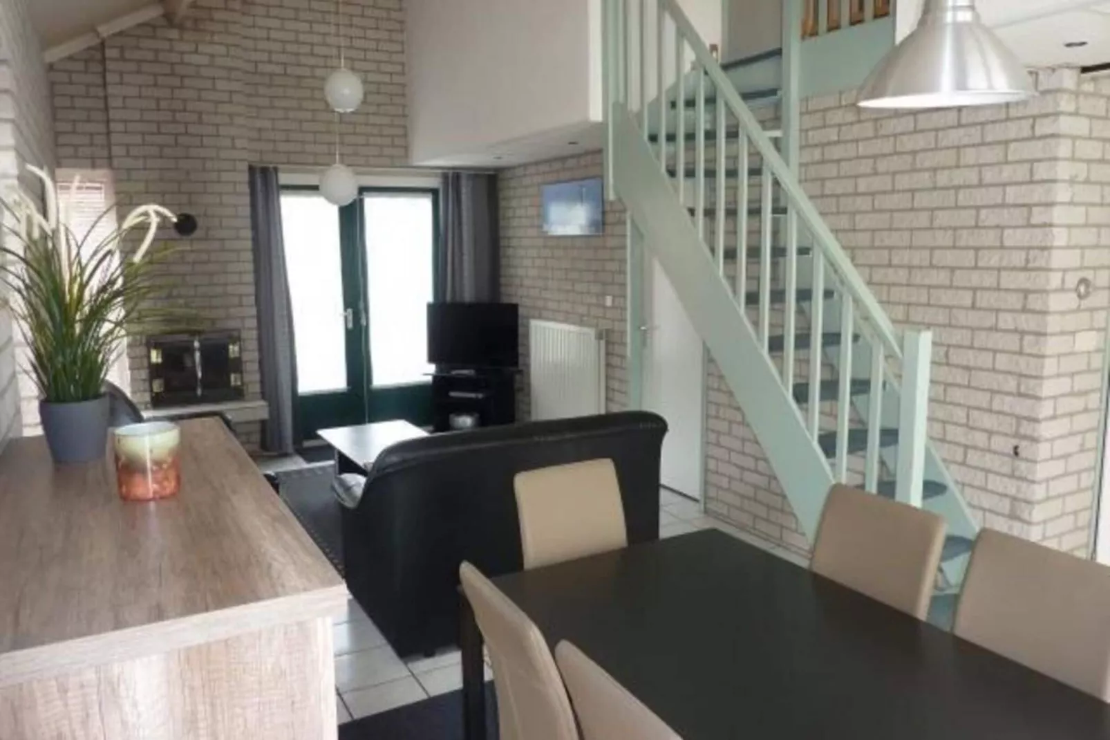 Schoneveld 367 Strandparel Breskens-Living room