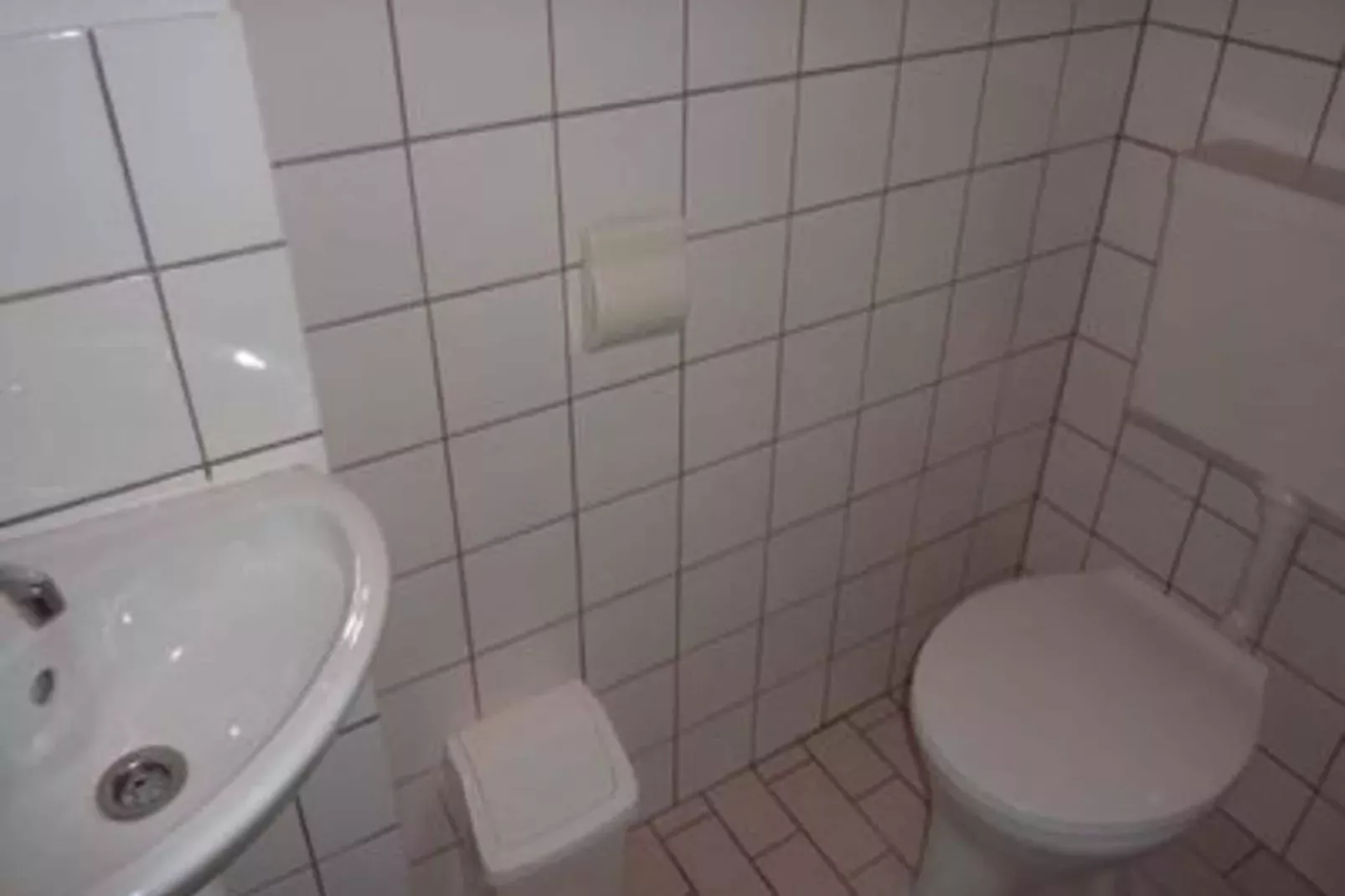 Schoneveld 367 Strandparel Breskens-Bathroom
