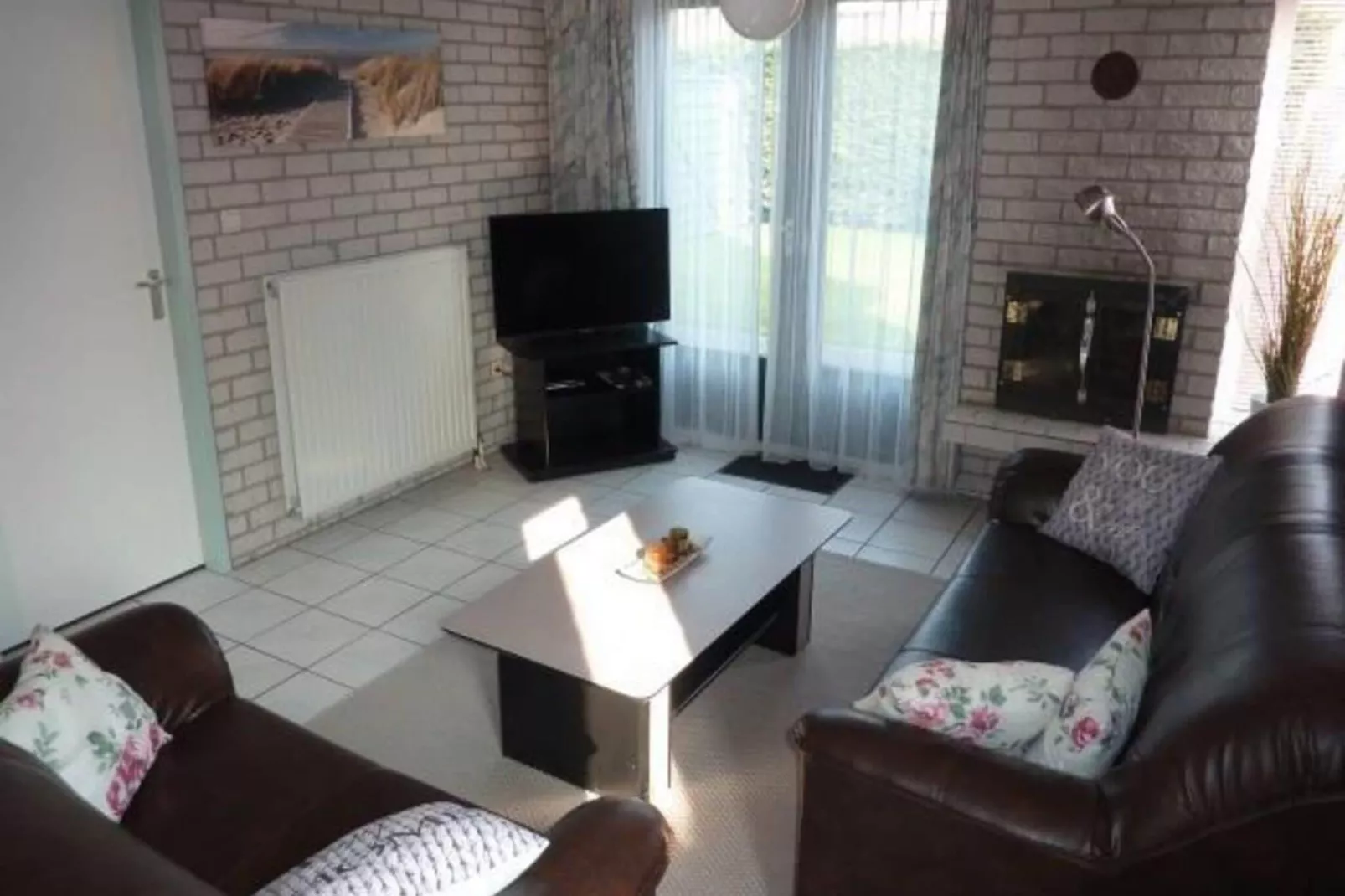 Schoneveld 369 Strandparel Breskens-Living room