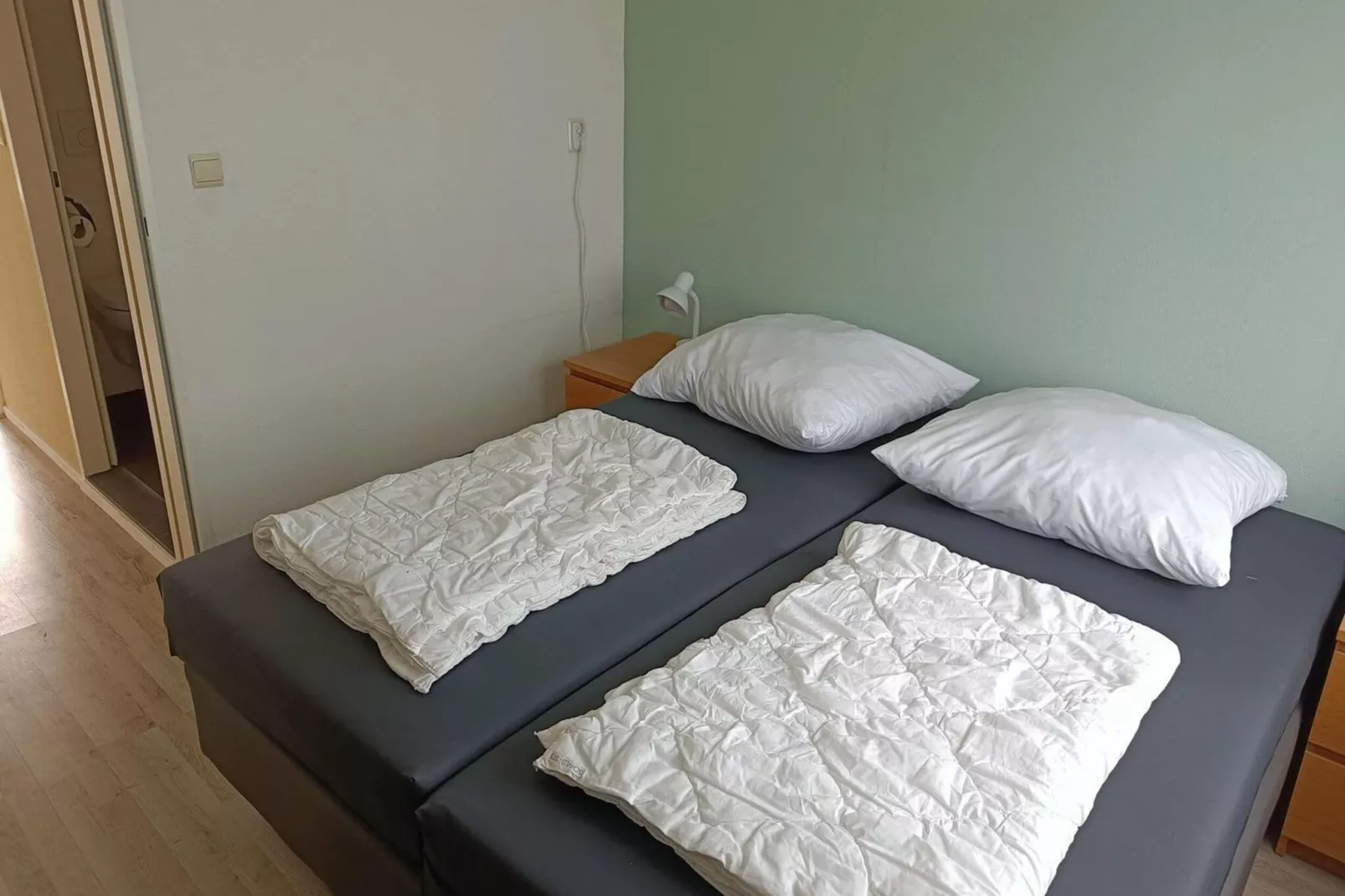 Schoneveld 373 Strandparel Breskens-Bedroom