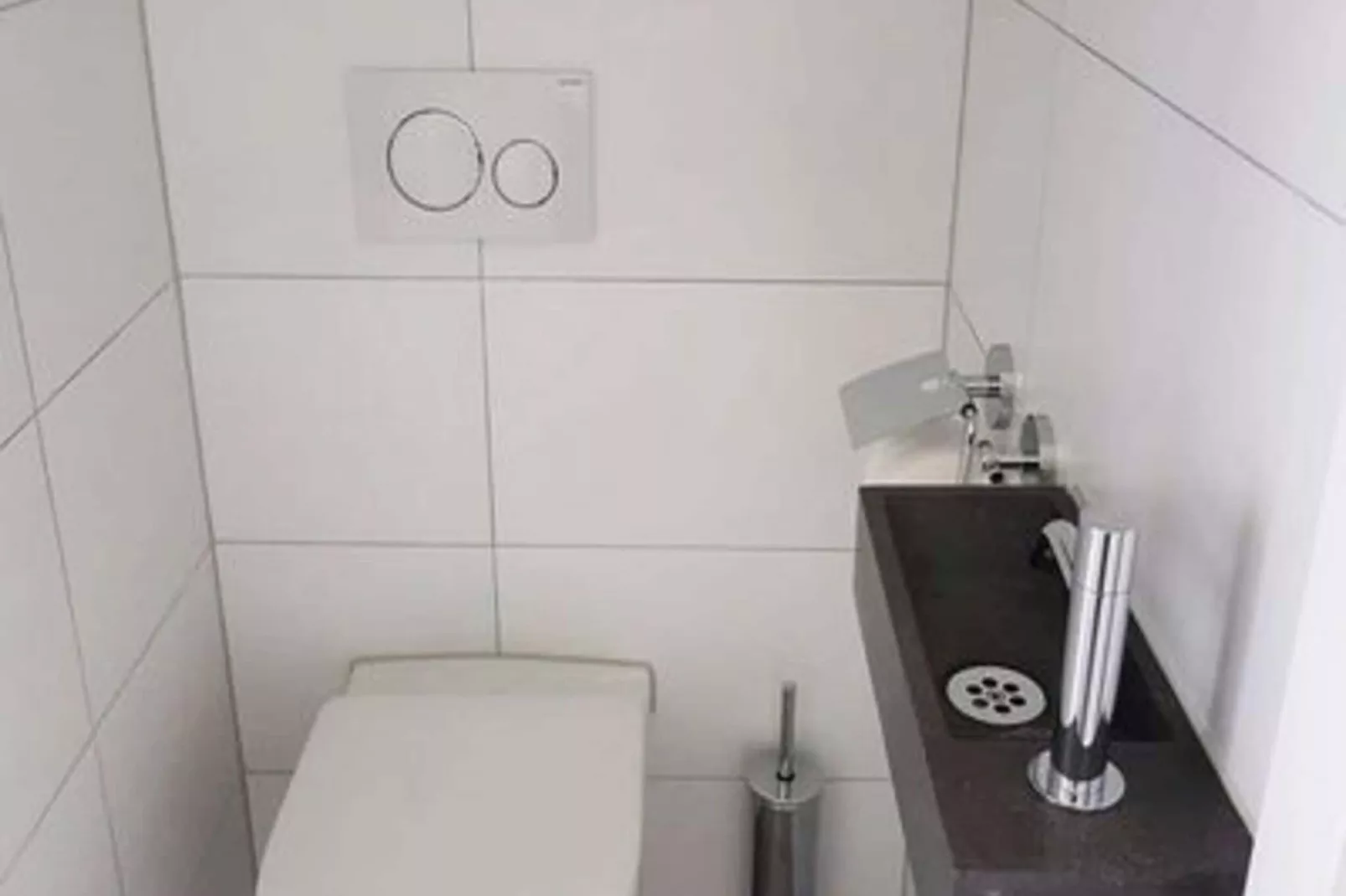 Scheldeveste 228 Zwin Breskens-Bathroom