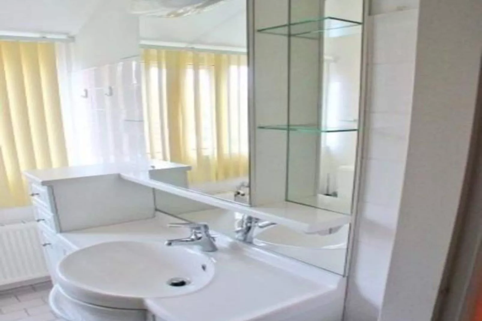 Scheldeveste 64 Zwin Breskens-Bathroom