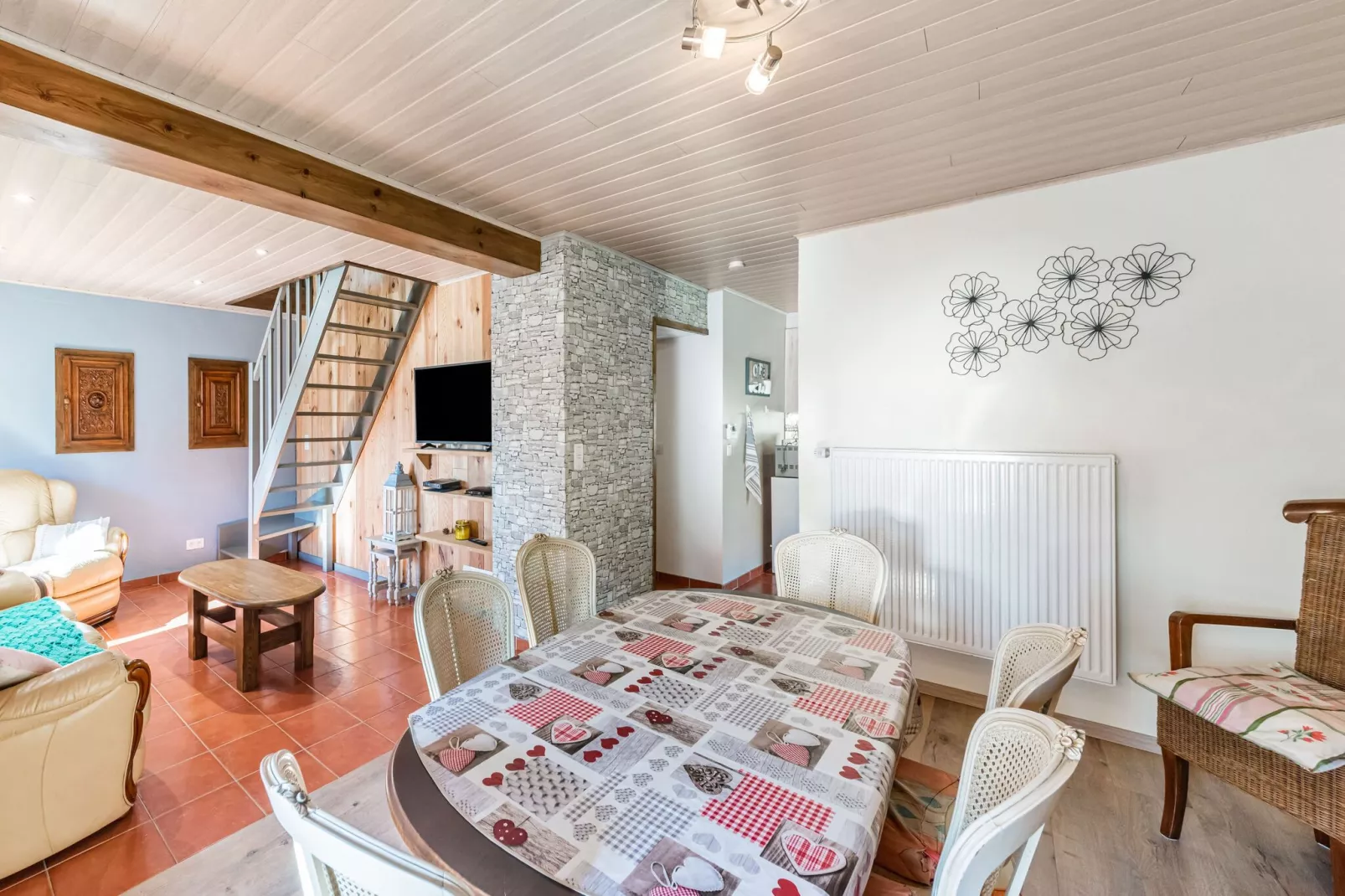 Au Vieux Puits-Dining room