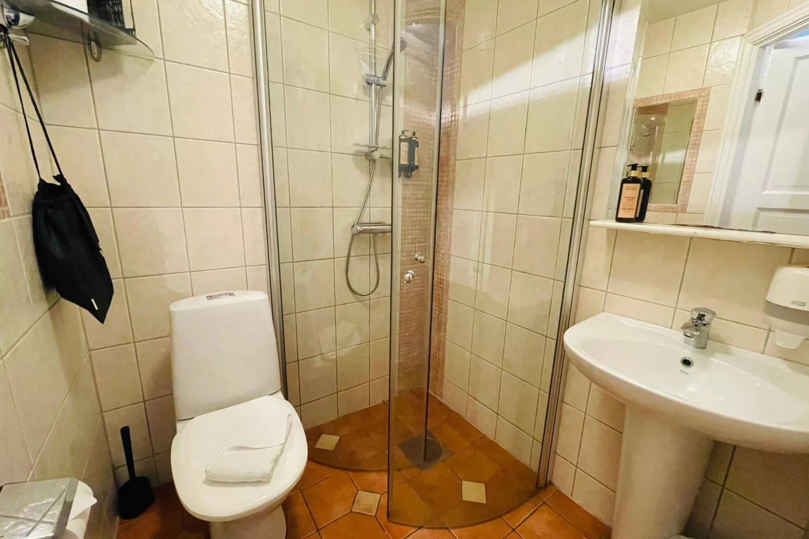 Cosy room with free breakfast-Indoor