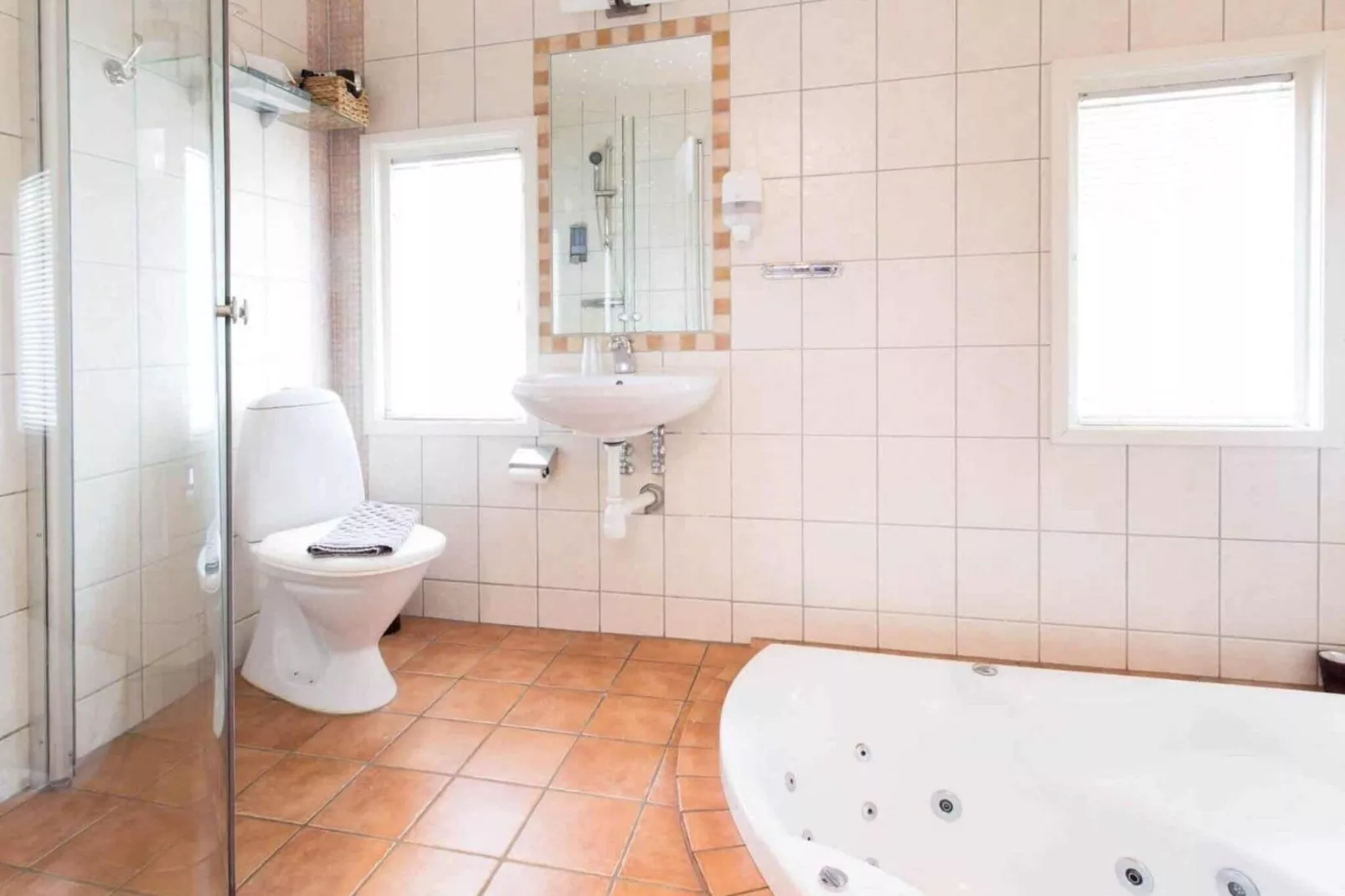 Nice Room with Free Breakfast, Spa Bath-Spa