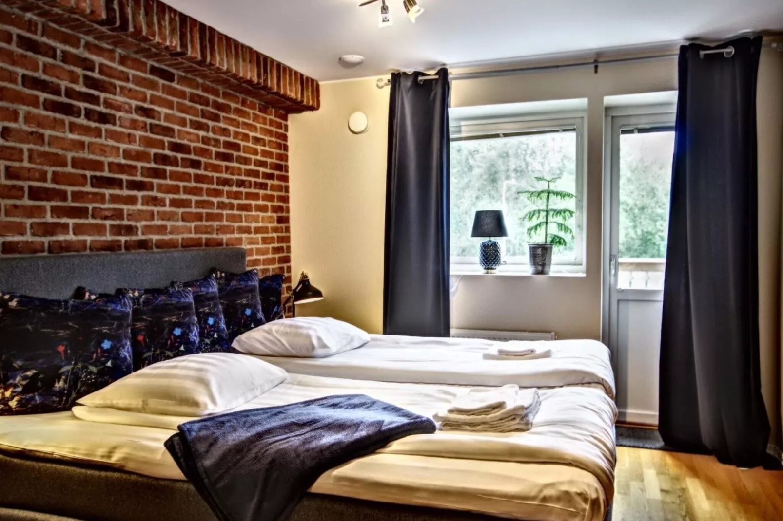 Nice Room with Free Breakfast, Spa Bath-Indoor