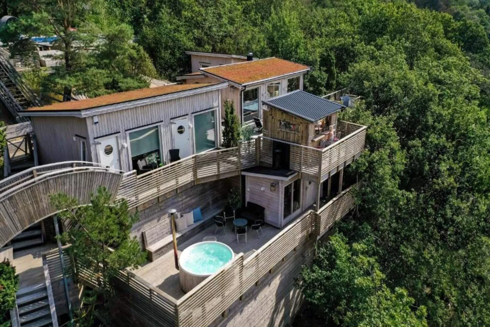 Lebhaftes Ferienhaus mit Gratis-Frühstück-Innen