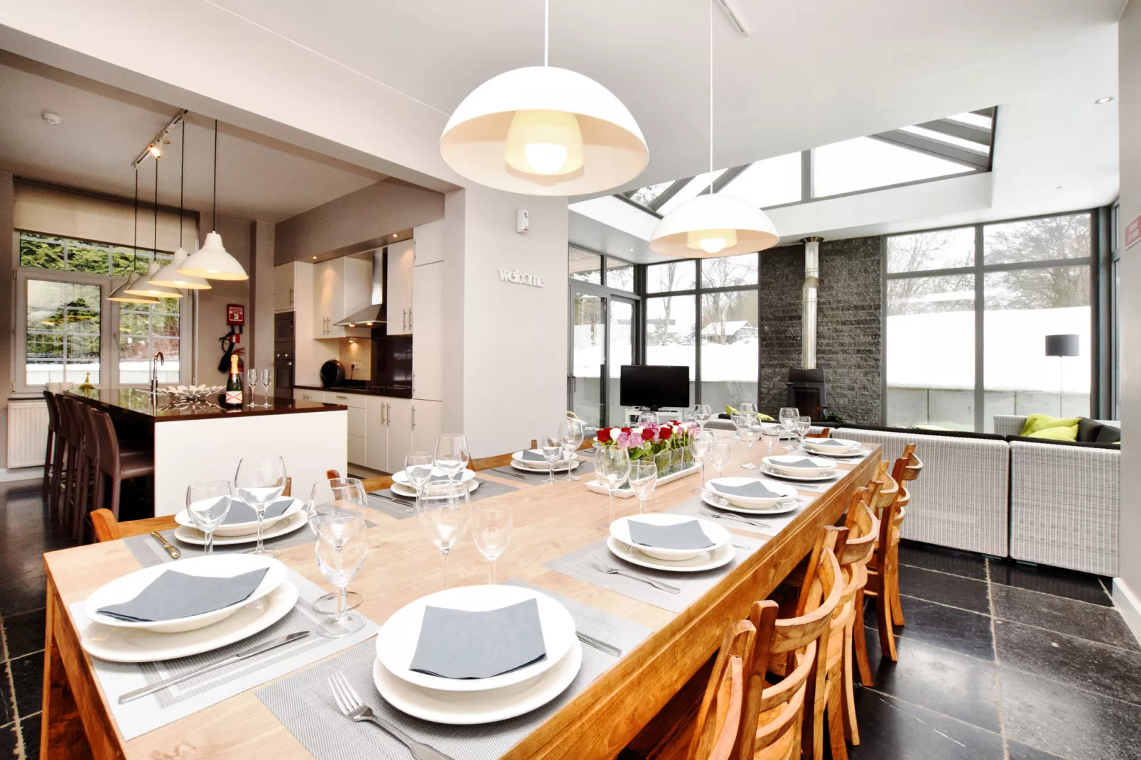 Villa Courtil-Dining room